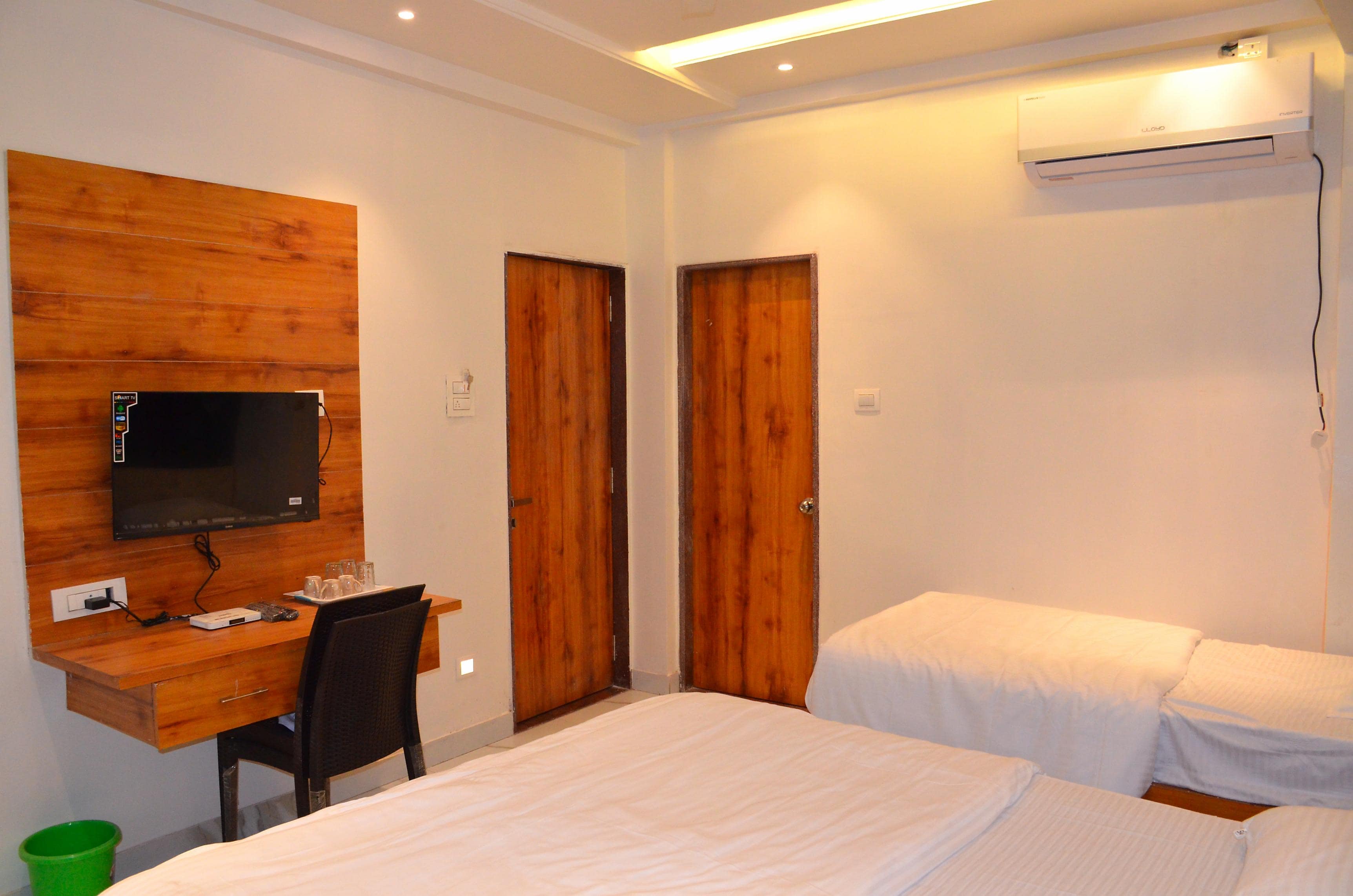 Hotel sai palace lodging - Tap to explore photos