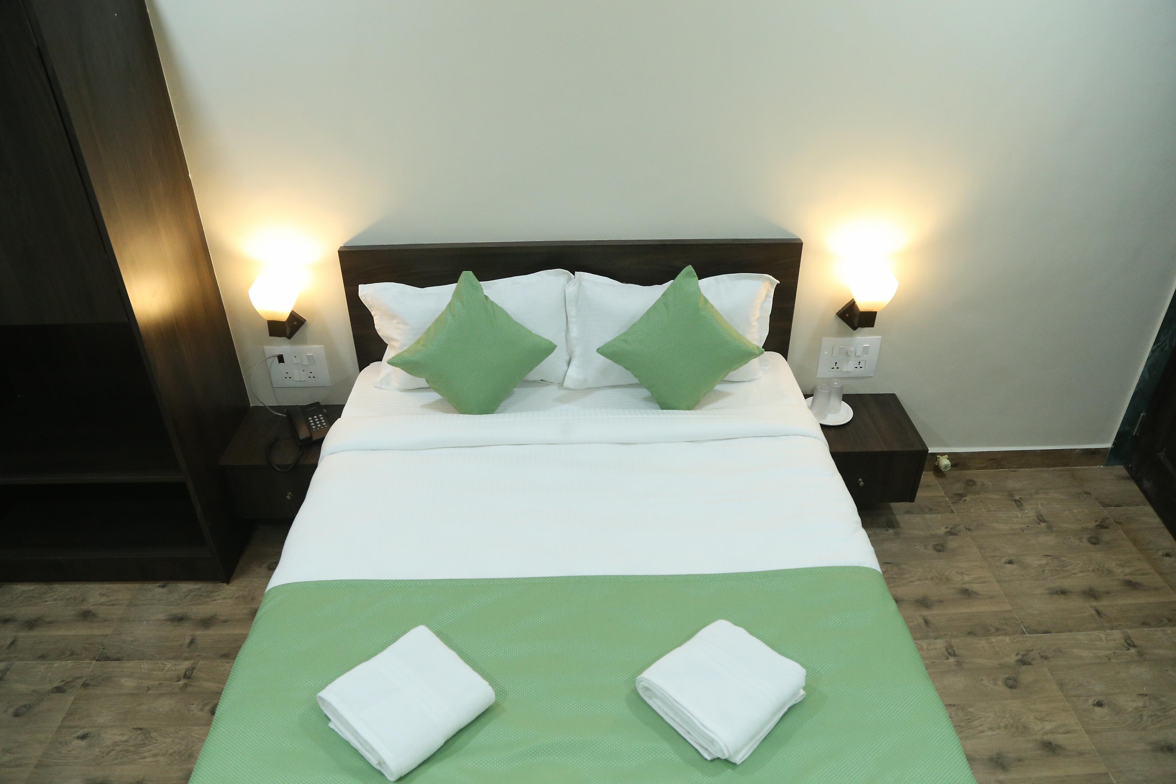 Sagar sawali beach cottages - Tap to explore photos