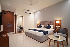 Hotel West Field Plaza, Rohtak