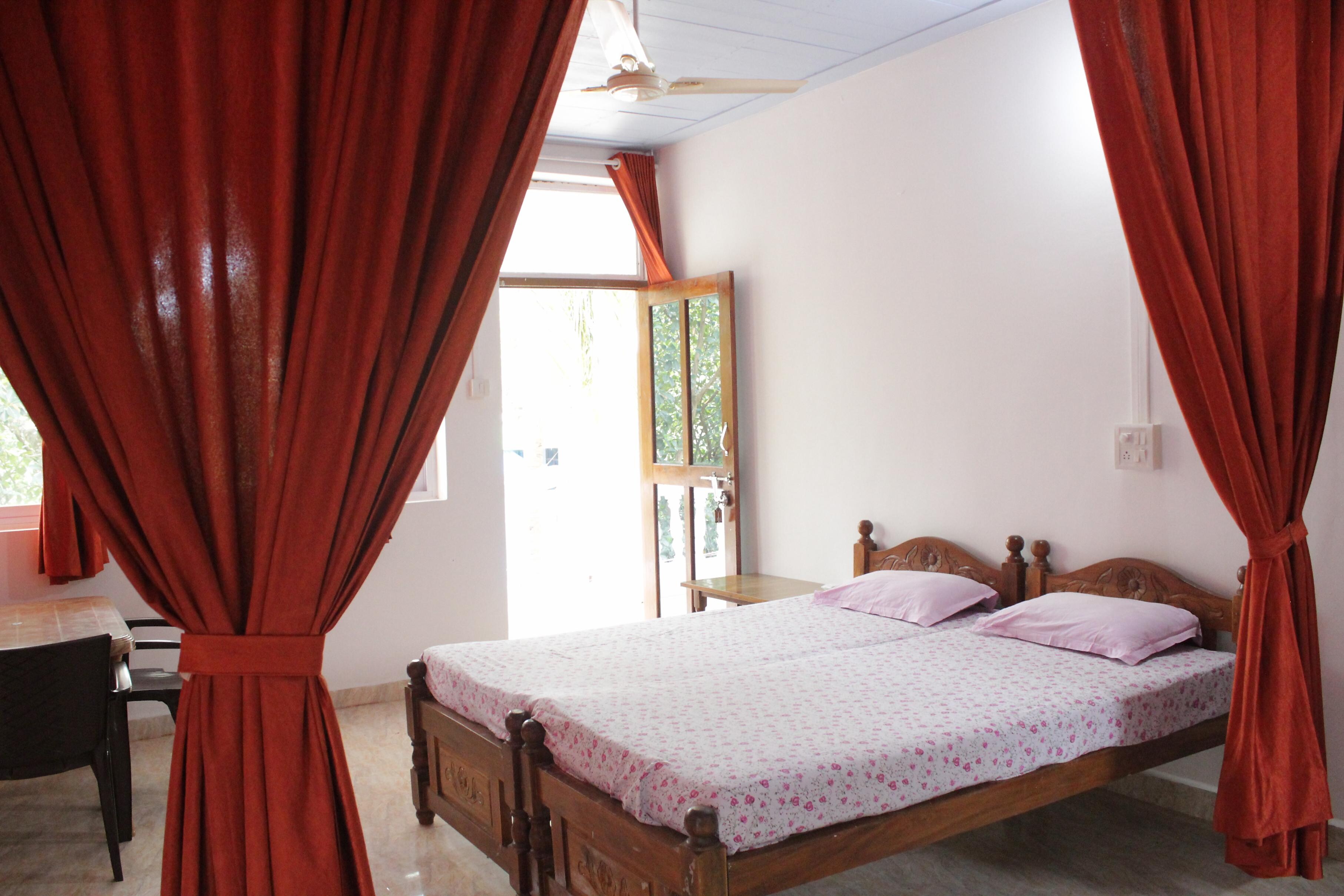 Silvia Guest House Agonda - Tap to explore photos