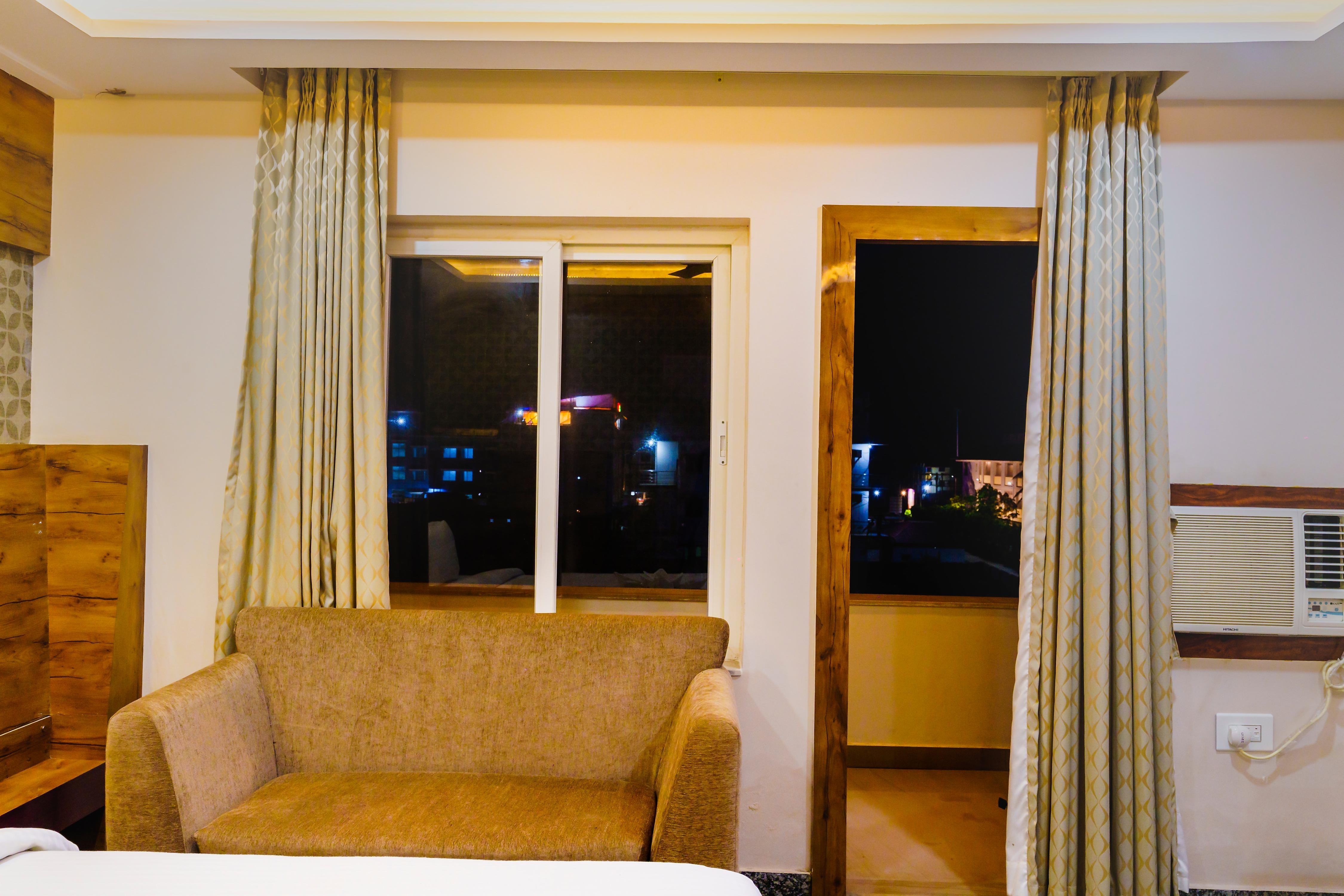 Koshal Hotel ,150 meters From Sea Beach - Tap to explore photos