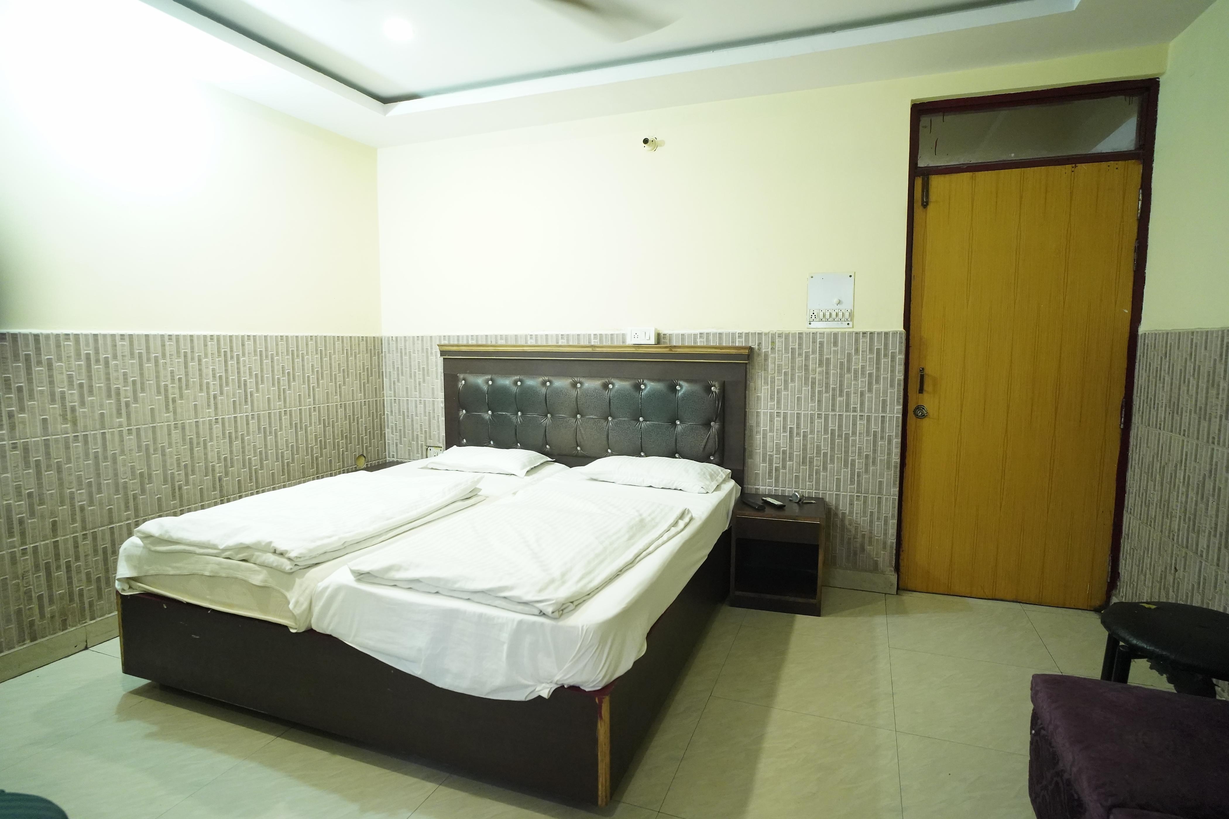 Hotel Ram Krishna Gold - Tap to explore photos