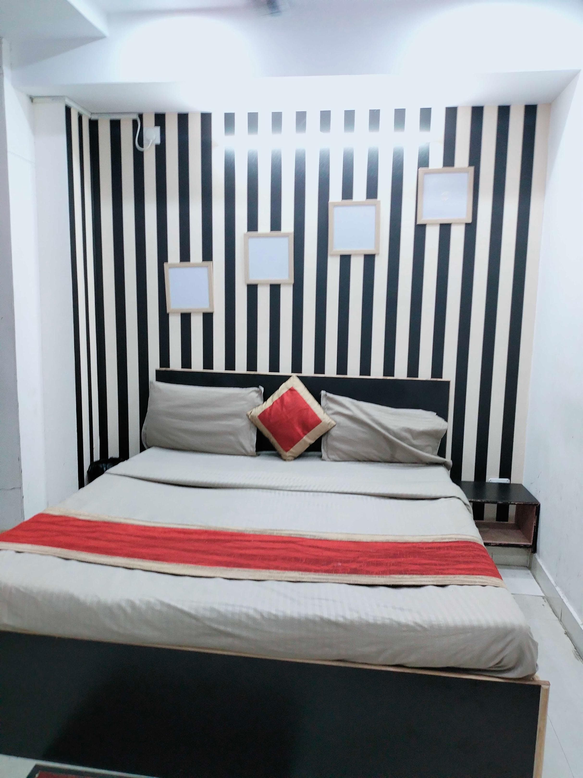 Hotel O Krishna Villa Home - Tap to explore photos
