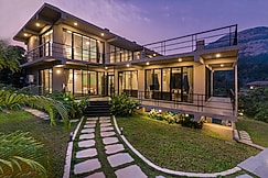 SaffronStays Mountain Aer, Karjat, Karjat