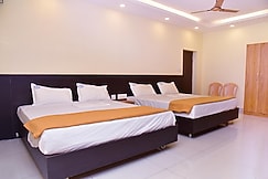 DEVIES INN, Mayiladuthurai