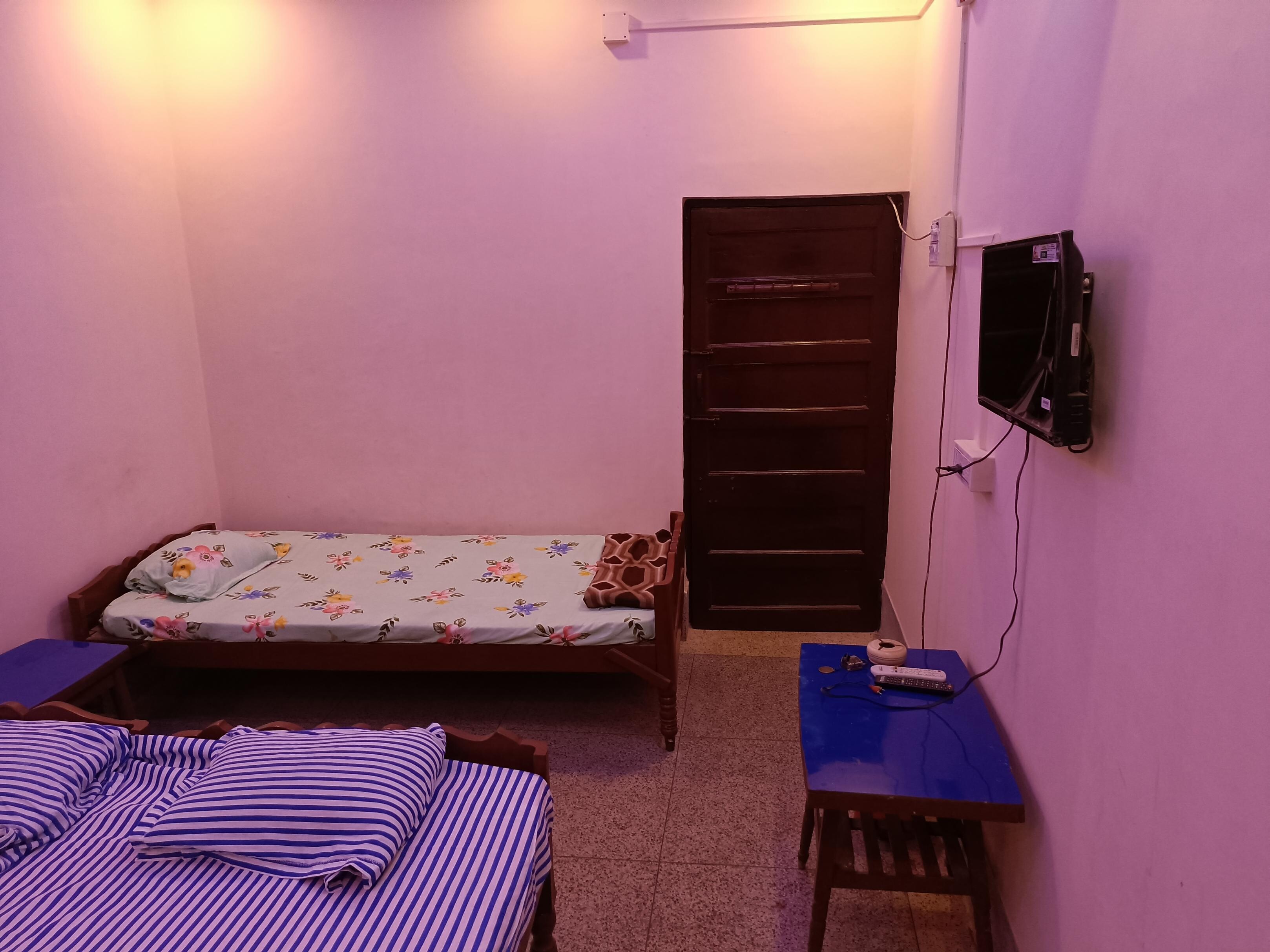 Dutta Residential Lodge - Tap to explore photos