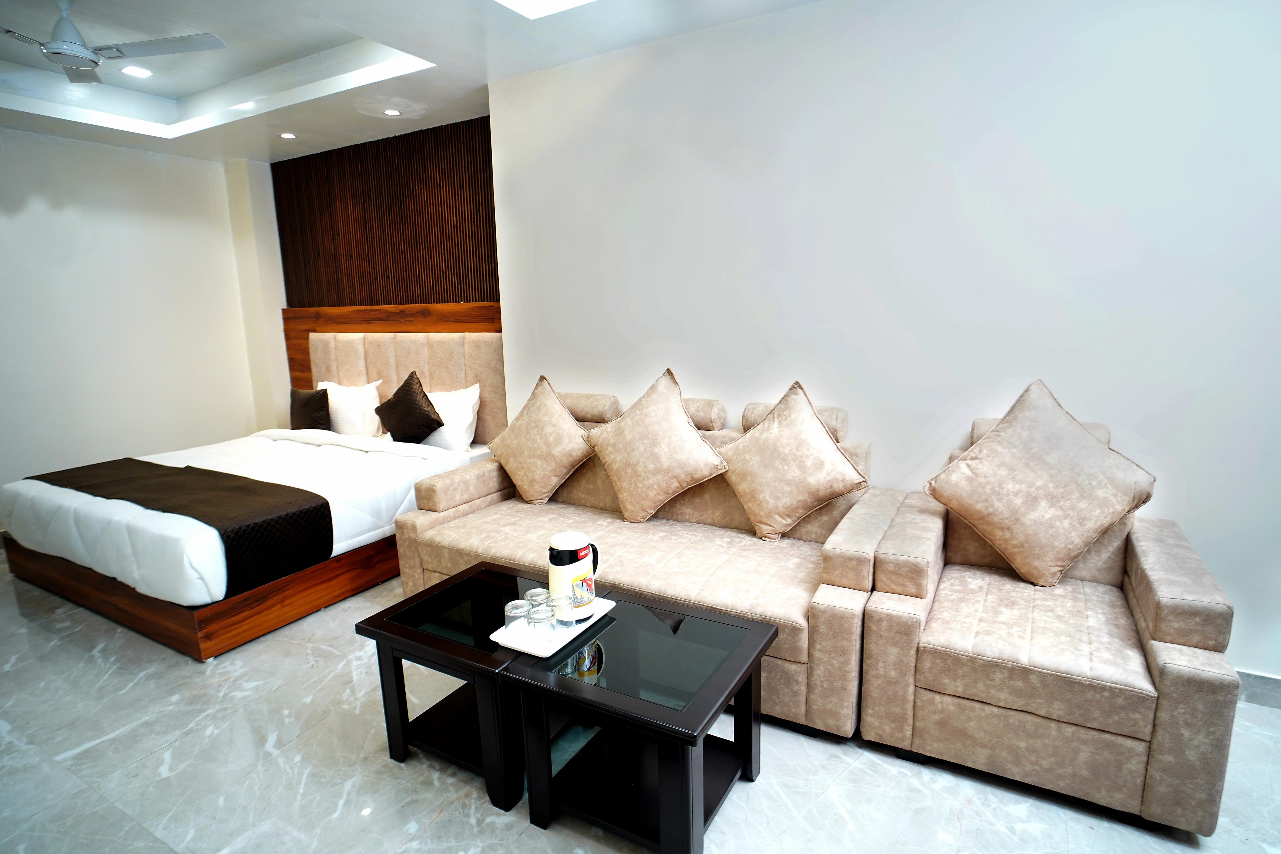 Hotel Arsh  Residency - Tap to explore photos