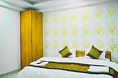 Hotel Abode inn Opp Yashobhoomi, Delhi