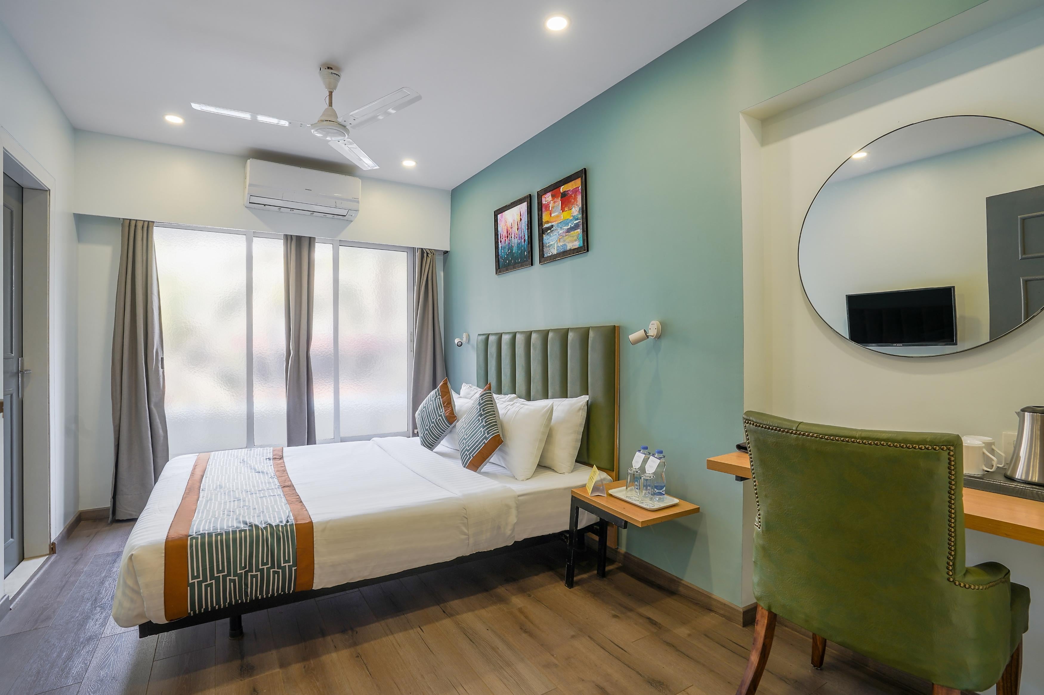 Deluxe Room 1