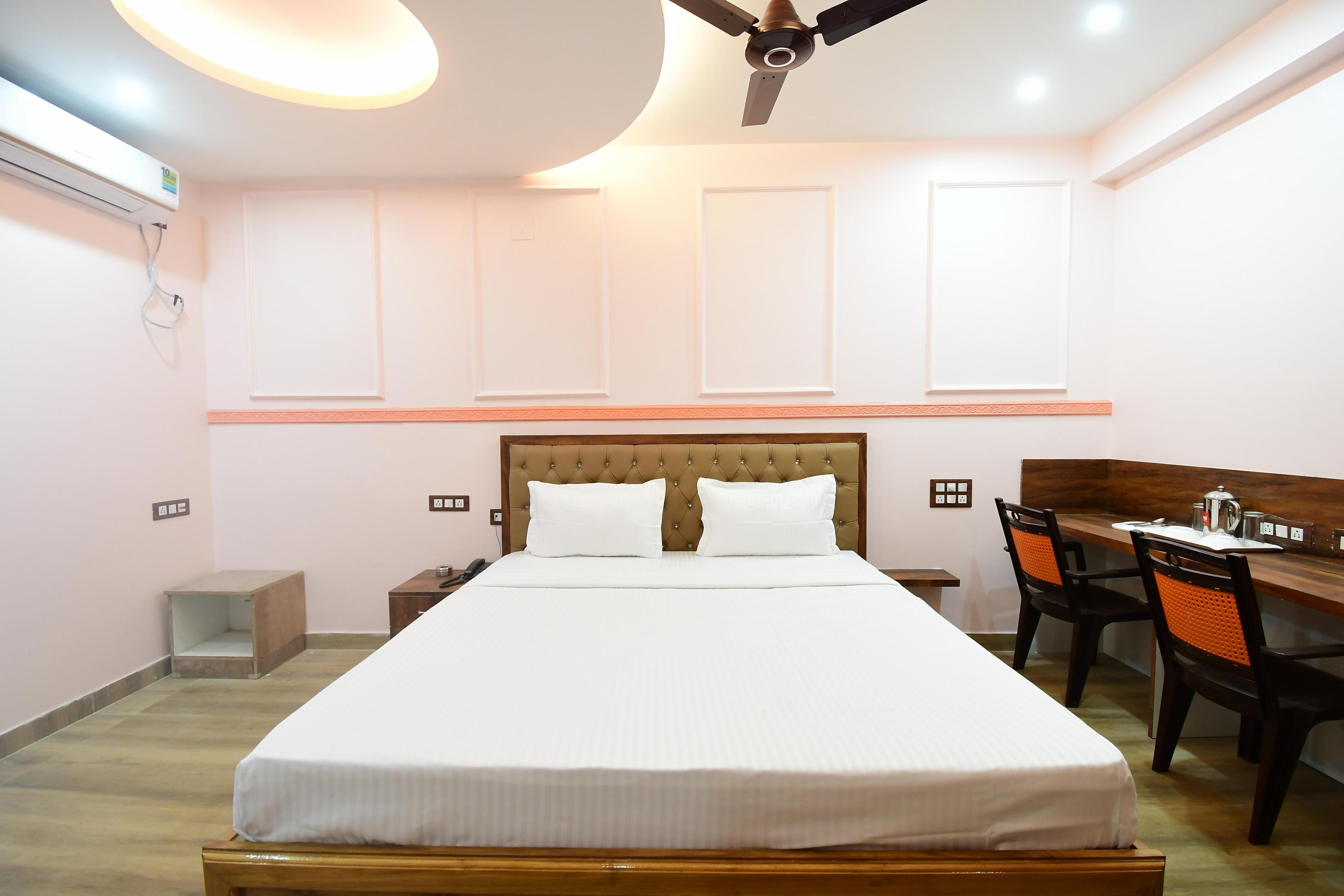 Hotel Sushree International - Tap to explore photos
