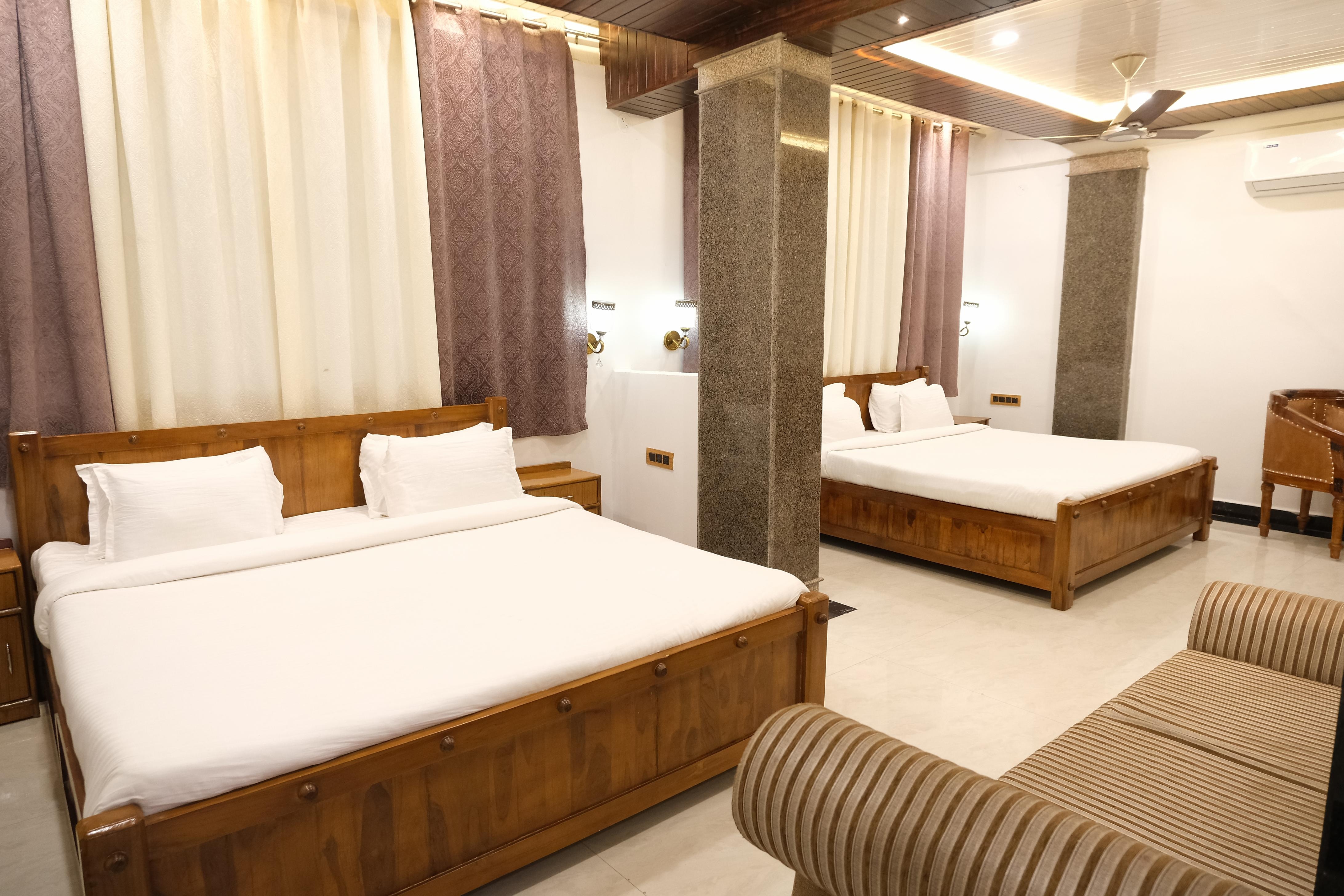 HOTEL DADAGURU FOREST INN, BAIHAR, KANHA NATIONAL PARK, MUKKI GATE. - Tap to explore photos