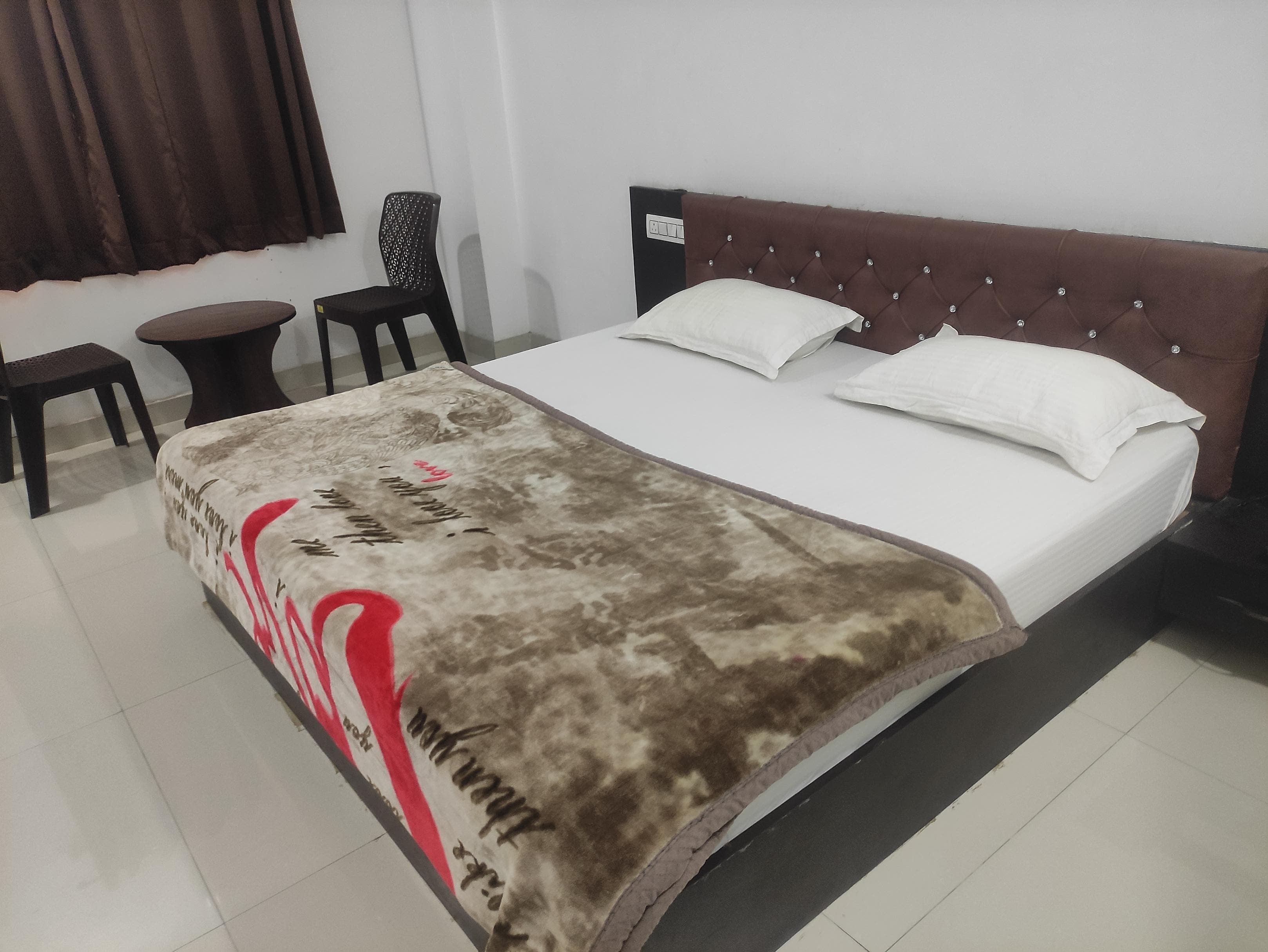 Hotel Udai Inn - Tap to explore photos