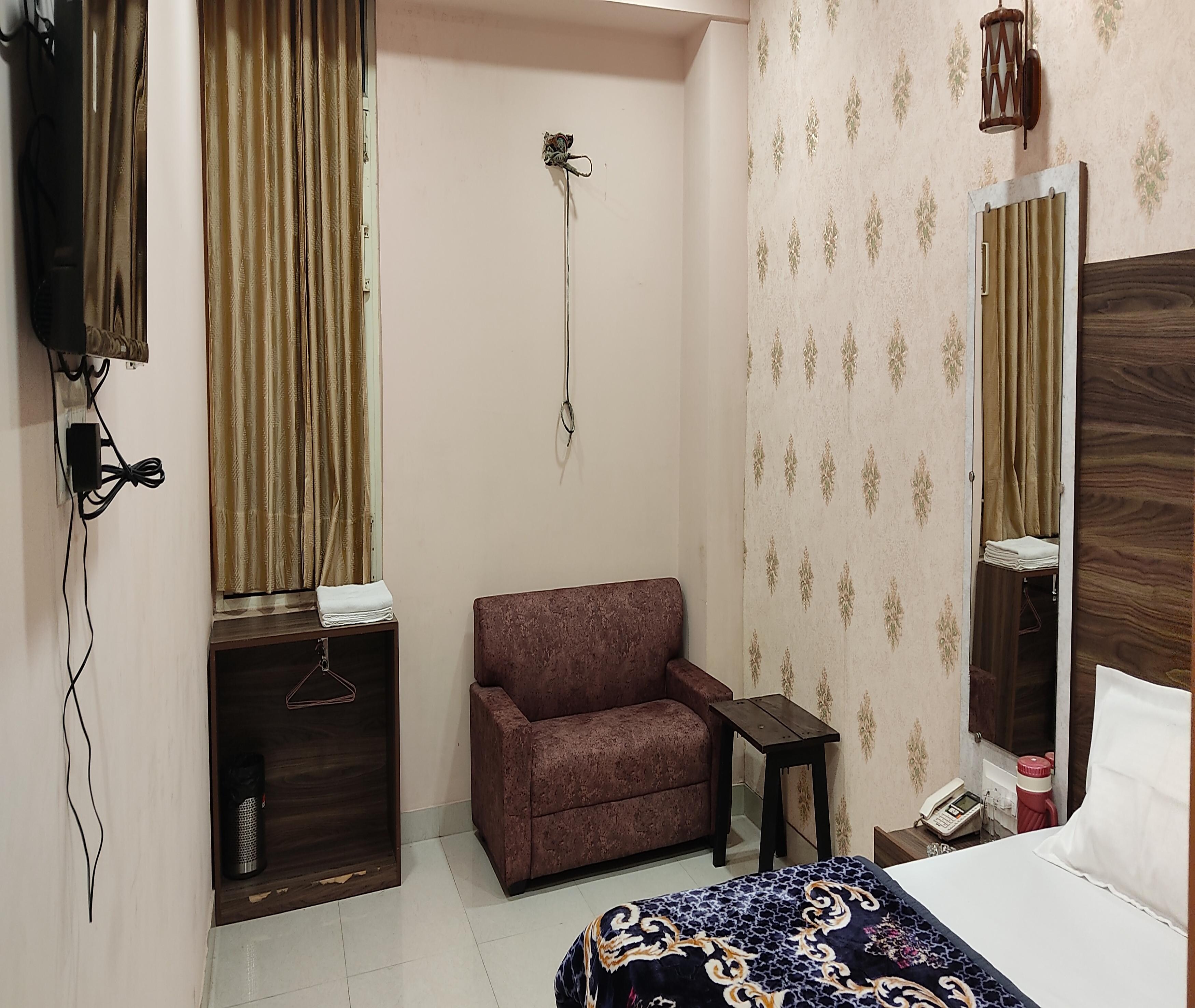 Hotel Tanishq - Tap to explore photos