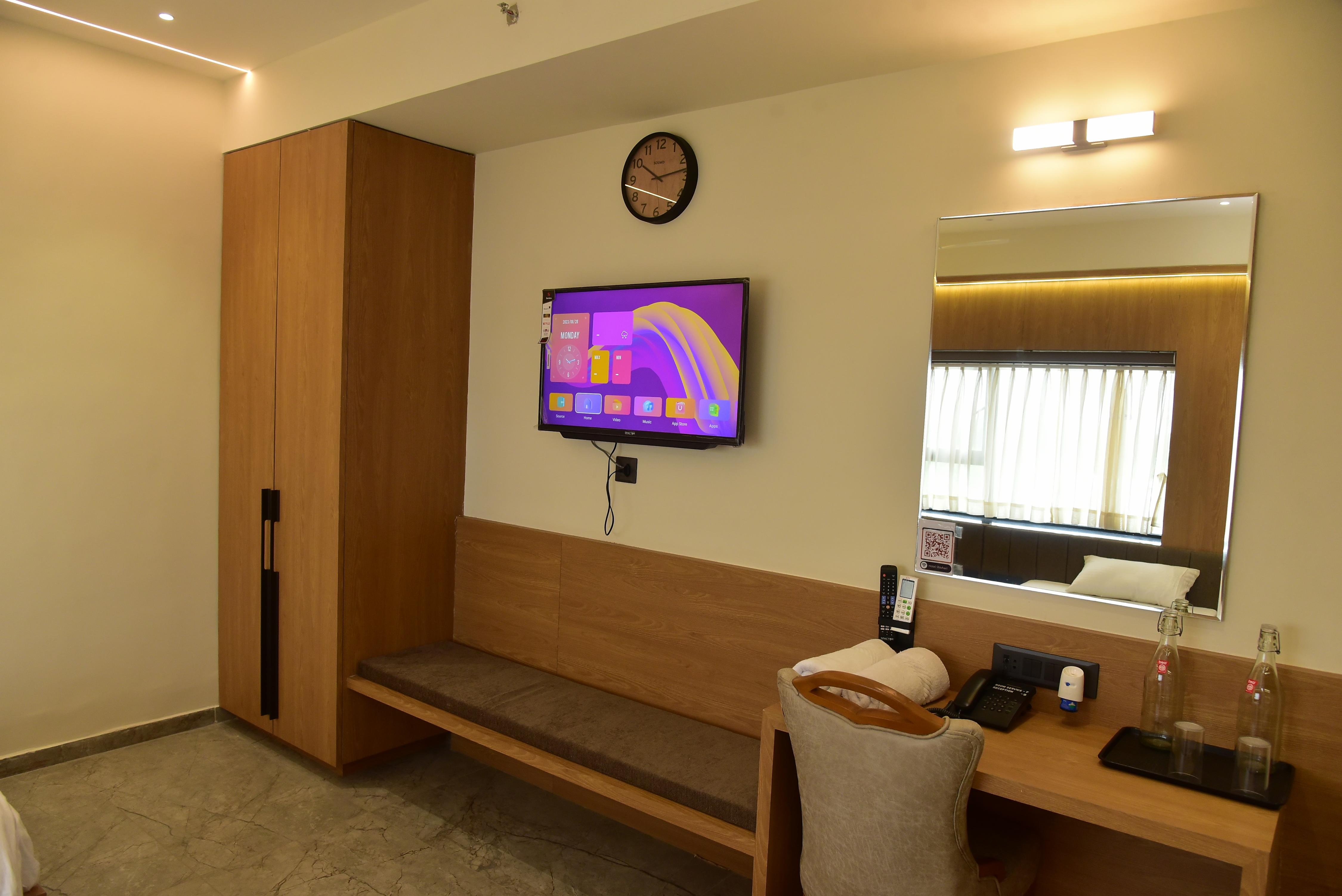 Shivhari Hotel And Party Plots - Tap to explore photos