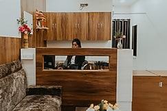 Hotel Lotus Inn, Katni