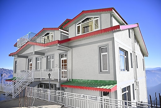 A Boutique 4BHK Mashobra King Sized bed