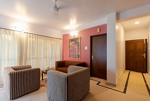 HANDMADE HOMES HAZRA 2 BED APARTMENT AT KALIGHAT
