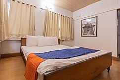 Handmade Homes Southend park 2 BEDROOM Apartment, Kolkata