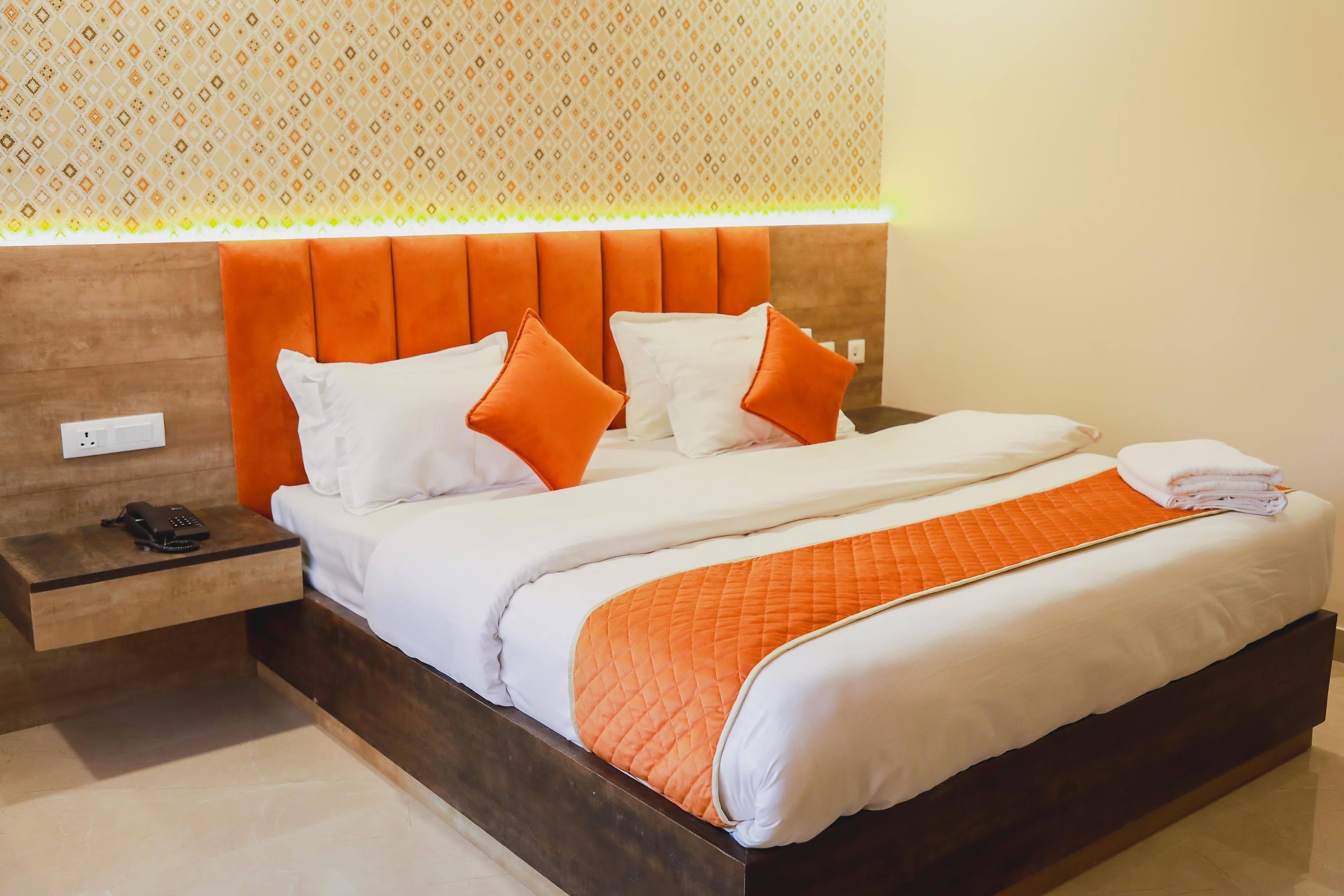Vijay Vilas- Luxury Hotel - Tap to explore photos