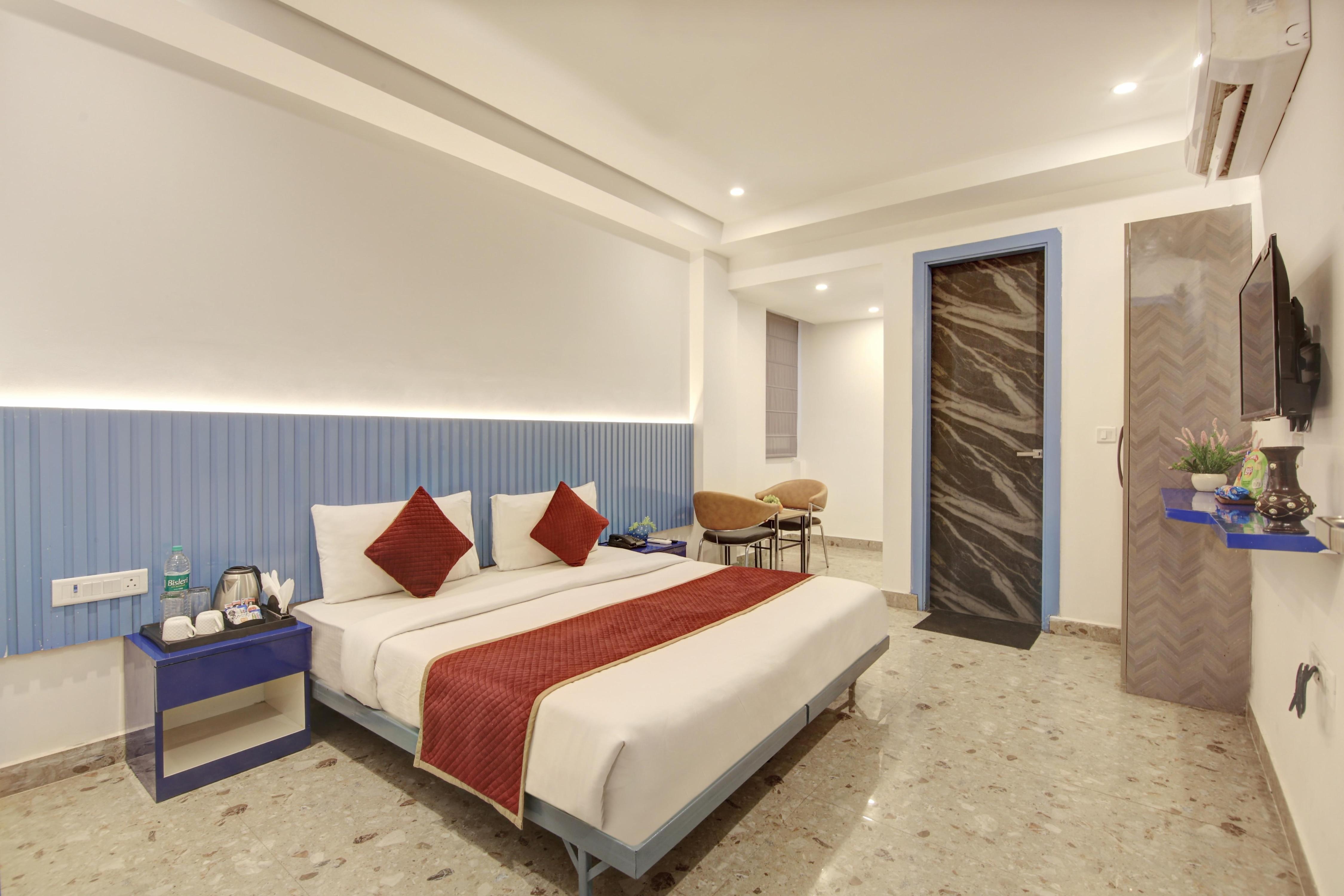 Hotel Elite 29 Golf Course Road Gurgaon - Tap to explore photos