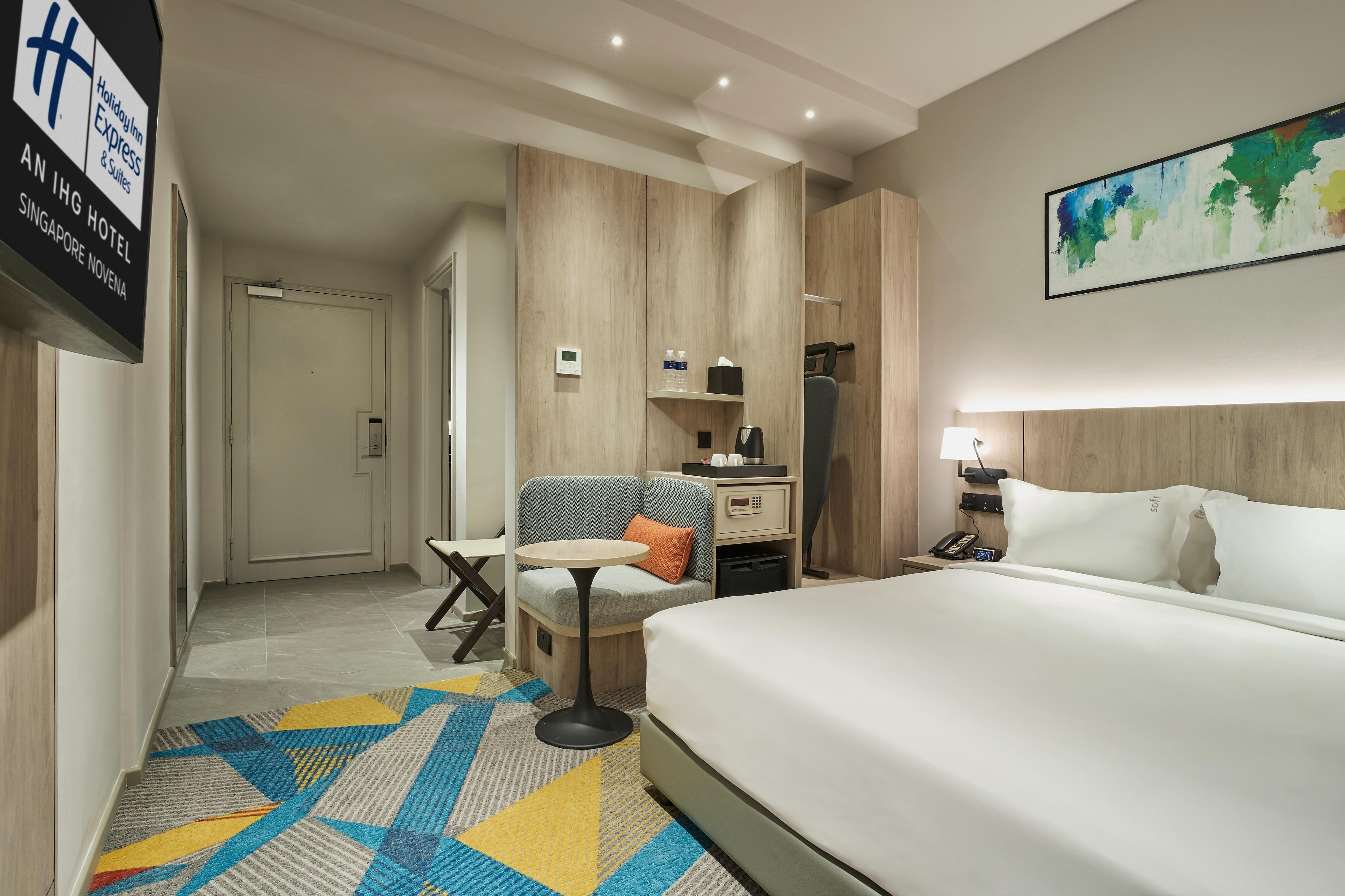 Holiday Inn Express & Suites Singapore Novena - Tap to explore photos
