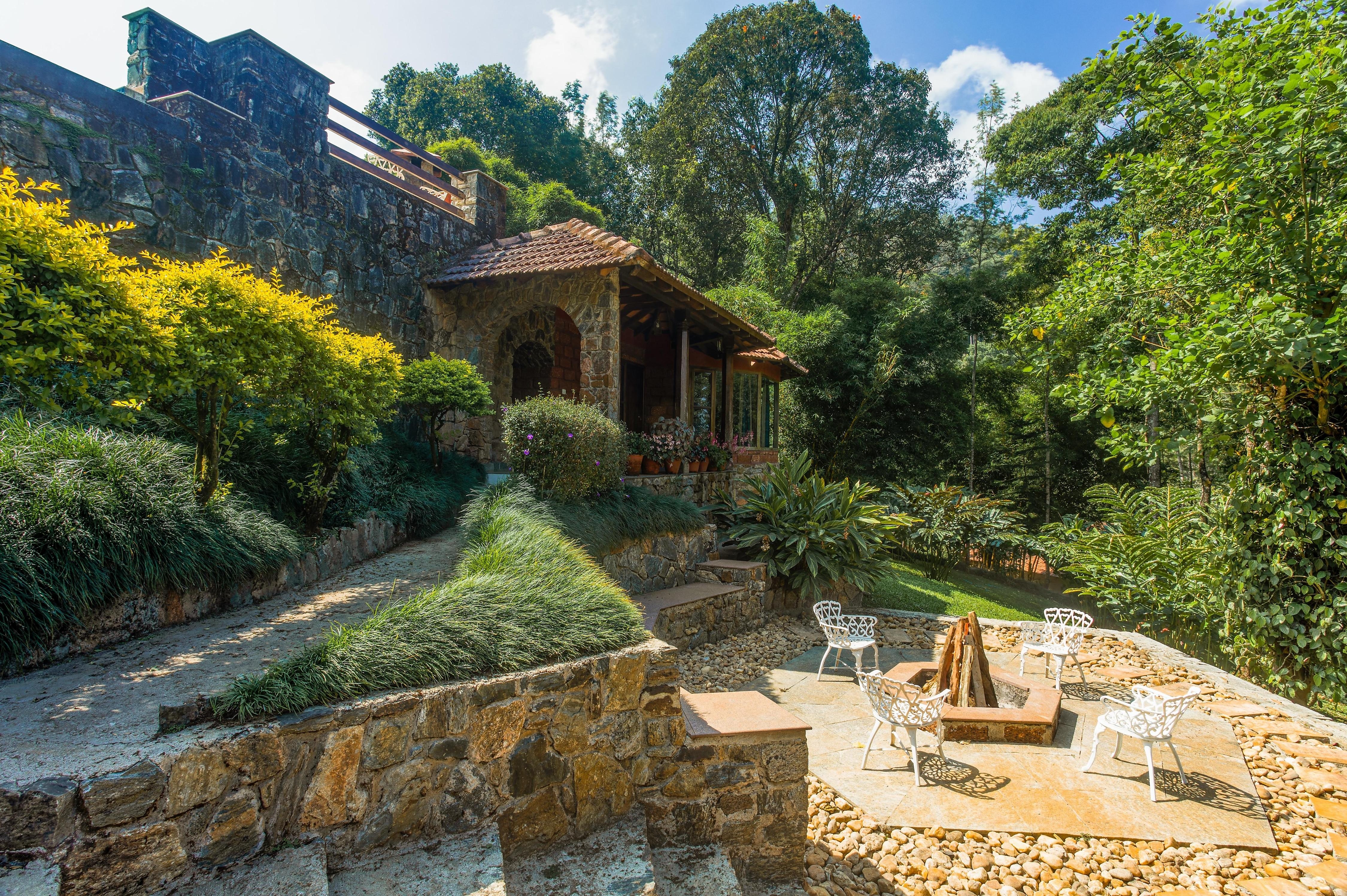 Villa Urvinkhan Luxury Resort Chikmagalur - Tap to explore photos