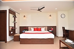 M R Residency Lodging and Boarding, Dharwad
