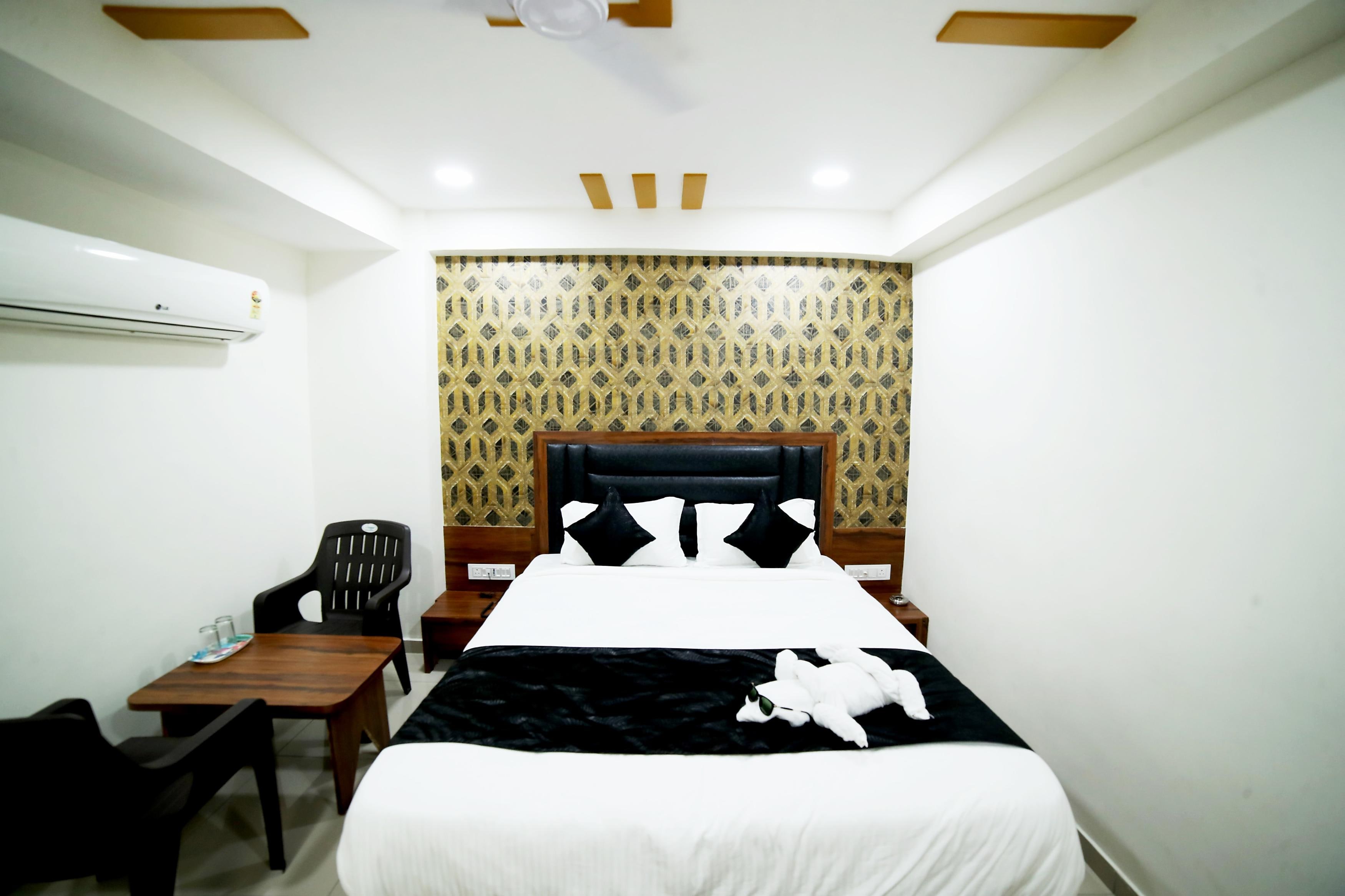 Hotel Surya Inn - Tap to explore photos