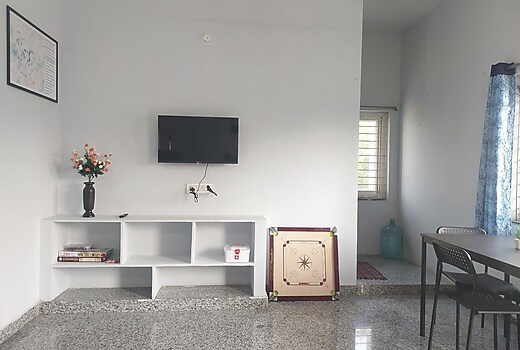 Deccan Stay 1BHK connected to Airport