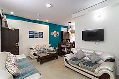 Berry 3BHK Apartment by Wabi Sabi Stays, Dehradun
