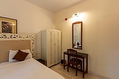 Pet Friendly Vacation Rental Pool WiFi Kitchen, Goa