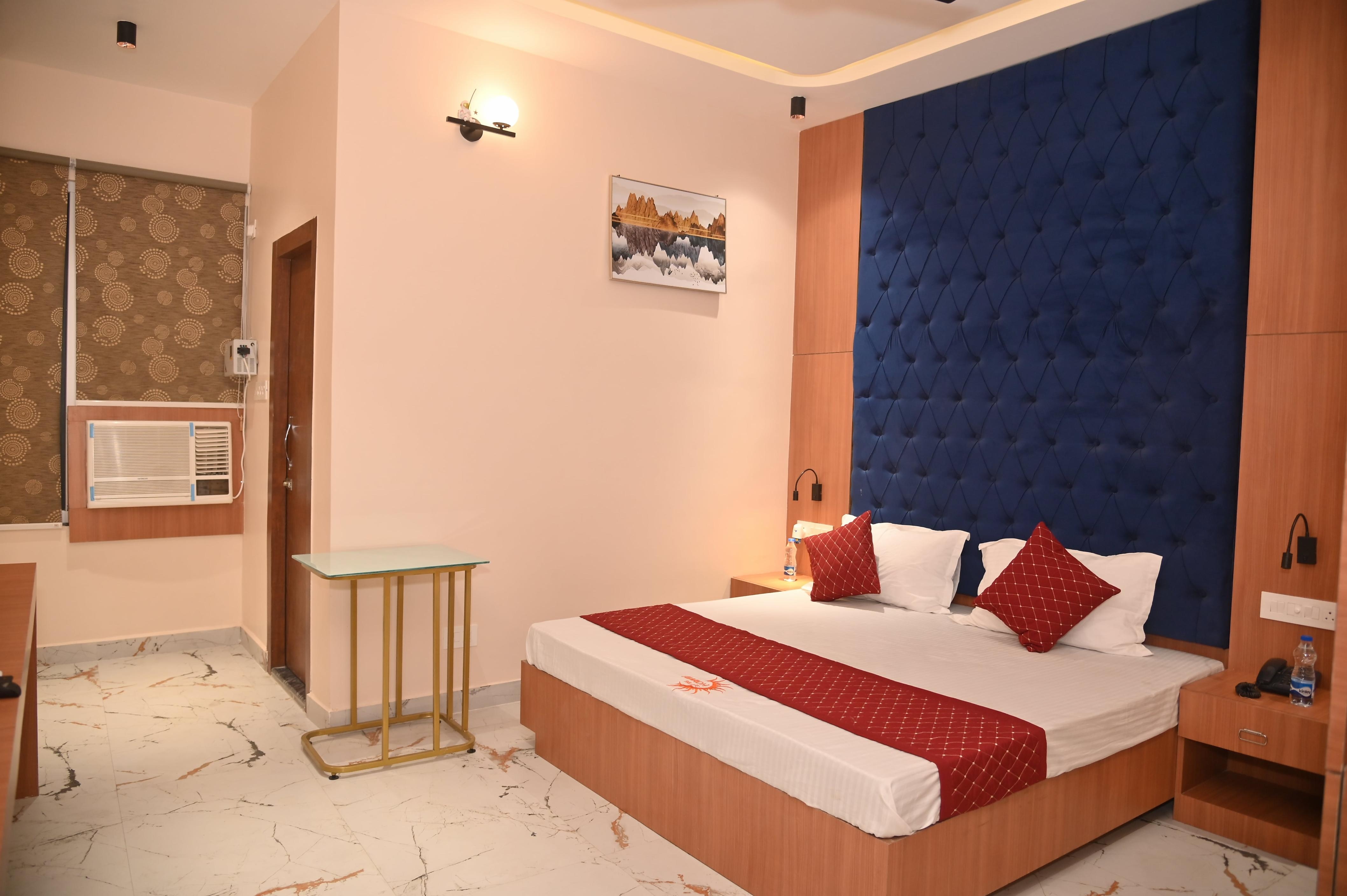 Hotel Awadh Palace - Tap to explore photos