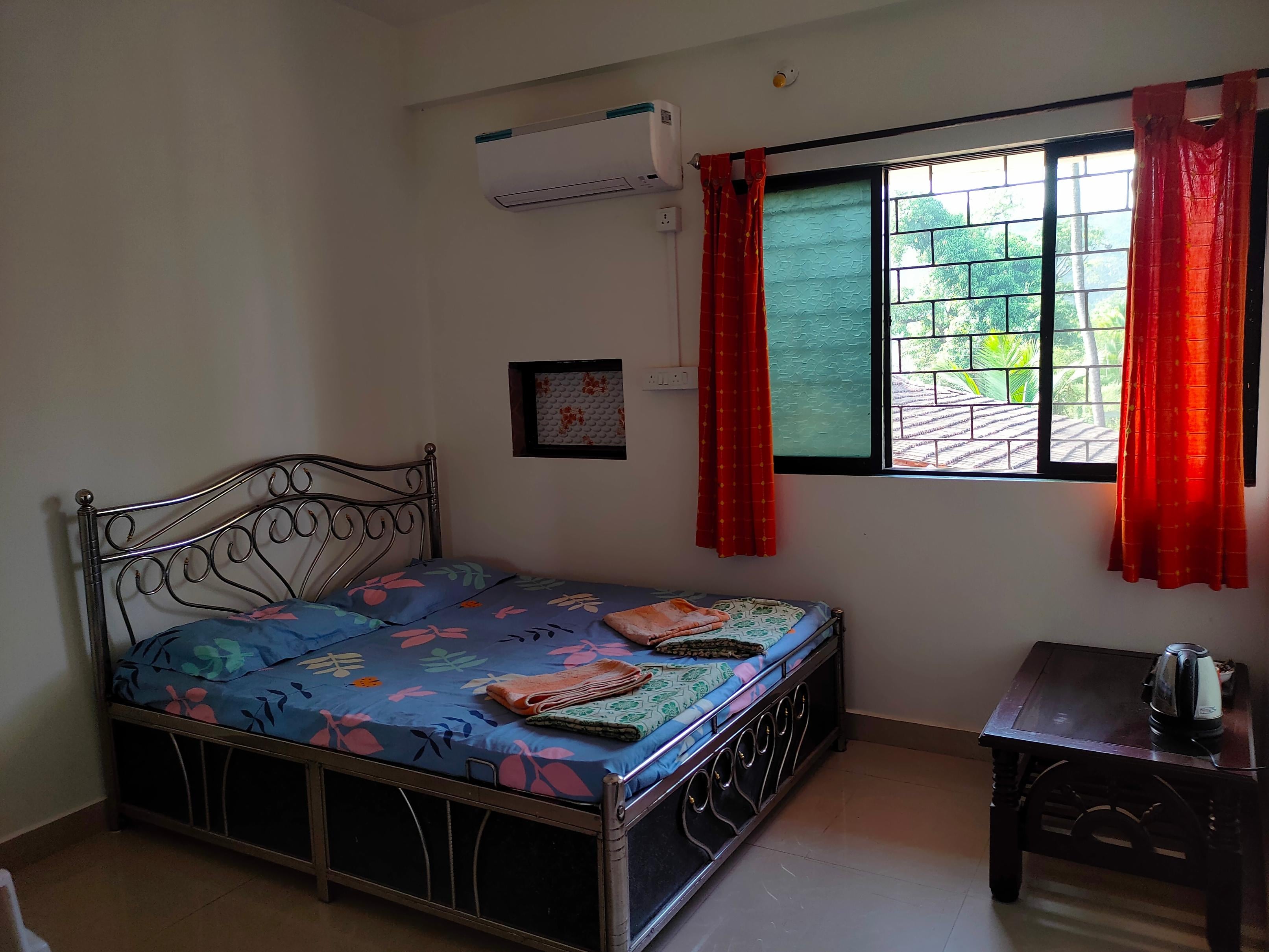 Couple room Double Bed Side Sea and Mountain View 1