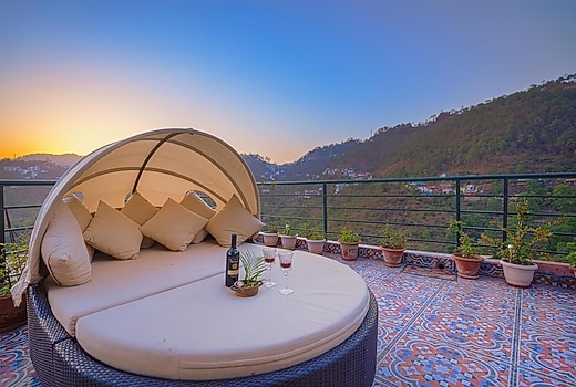 Dilli Villa 3BHK | Swimming Pool, Jacuzzi