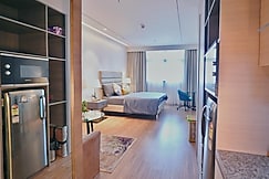 Luxury l Studio @Sector-66 Central Gurgaon, Gurgaon