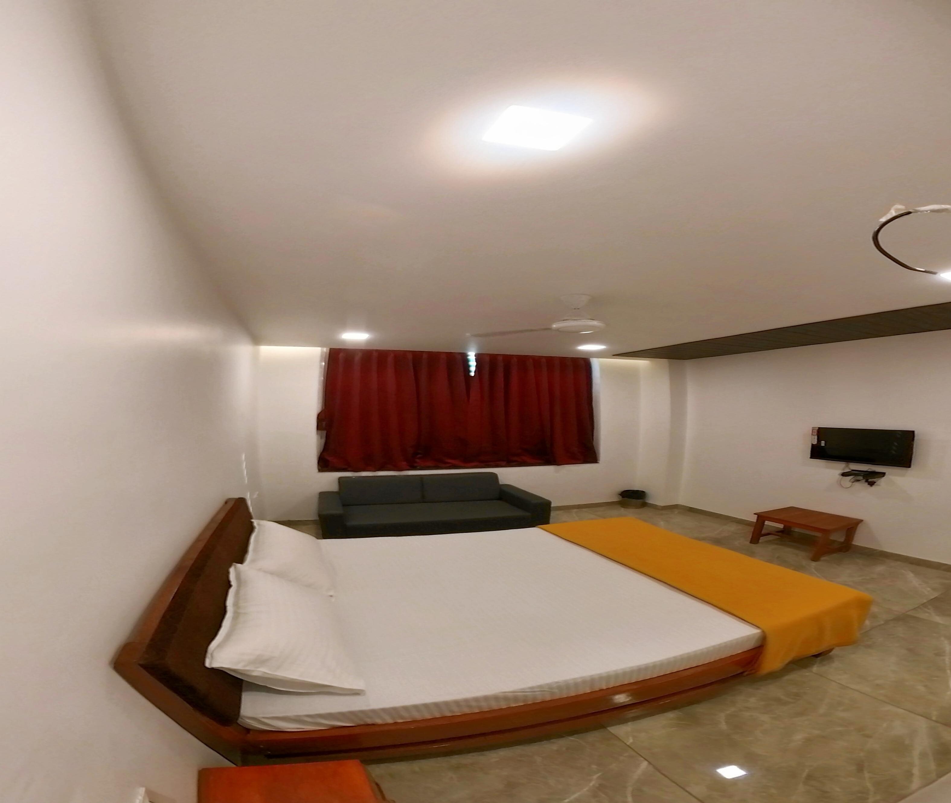Hotel Nivya Rooms Mandvi - Tap to explore photos