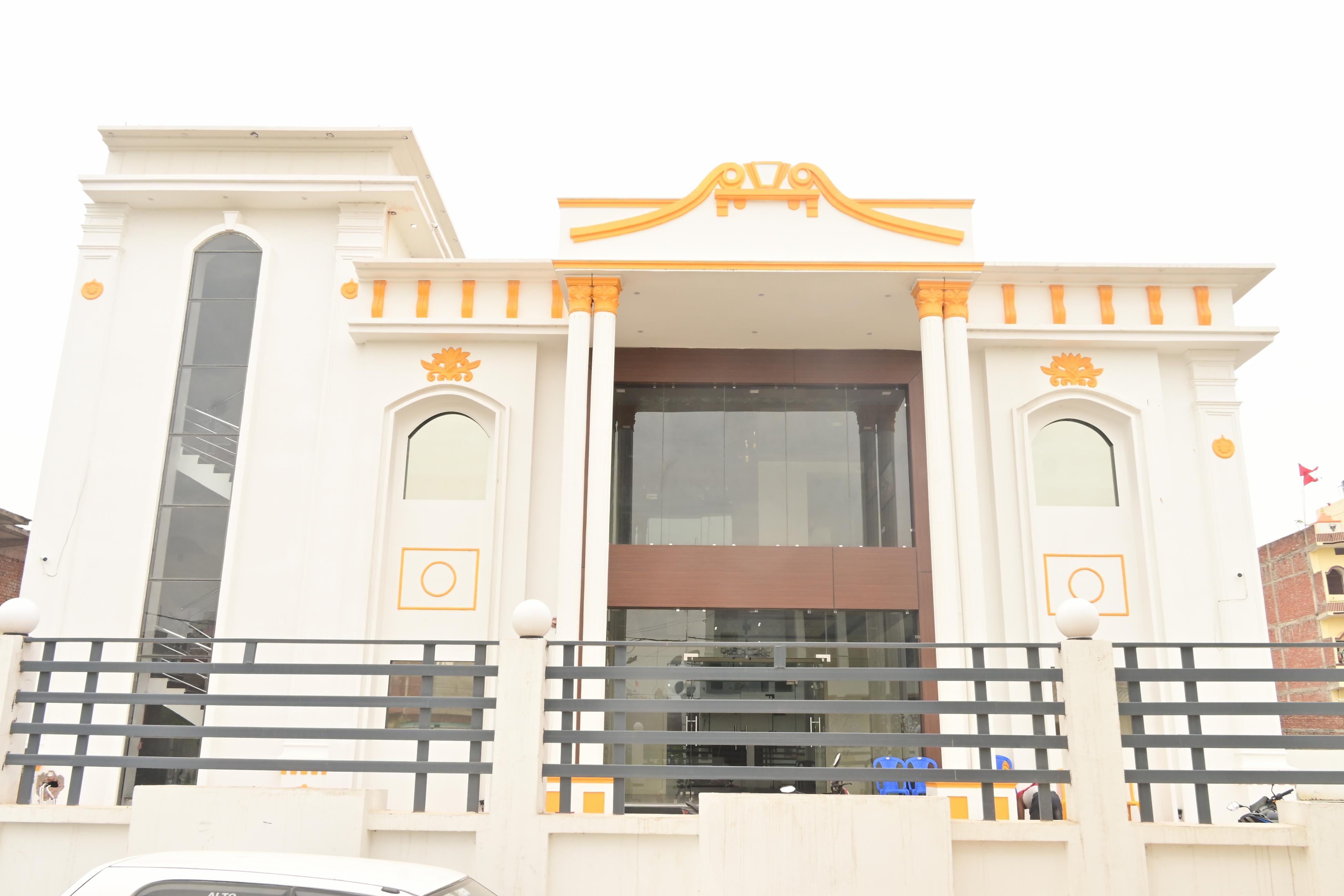 SHARDA PALACE HOTEL & BANQUET - Tap to explore photos