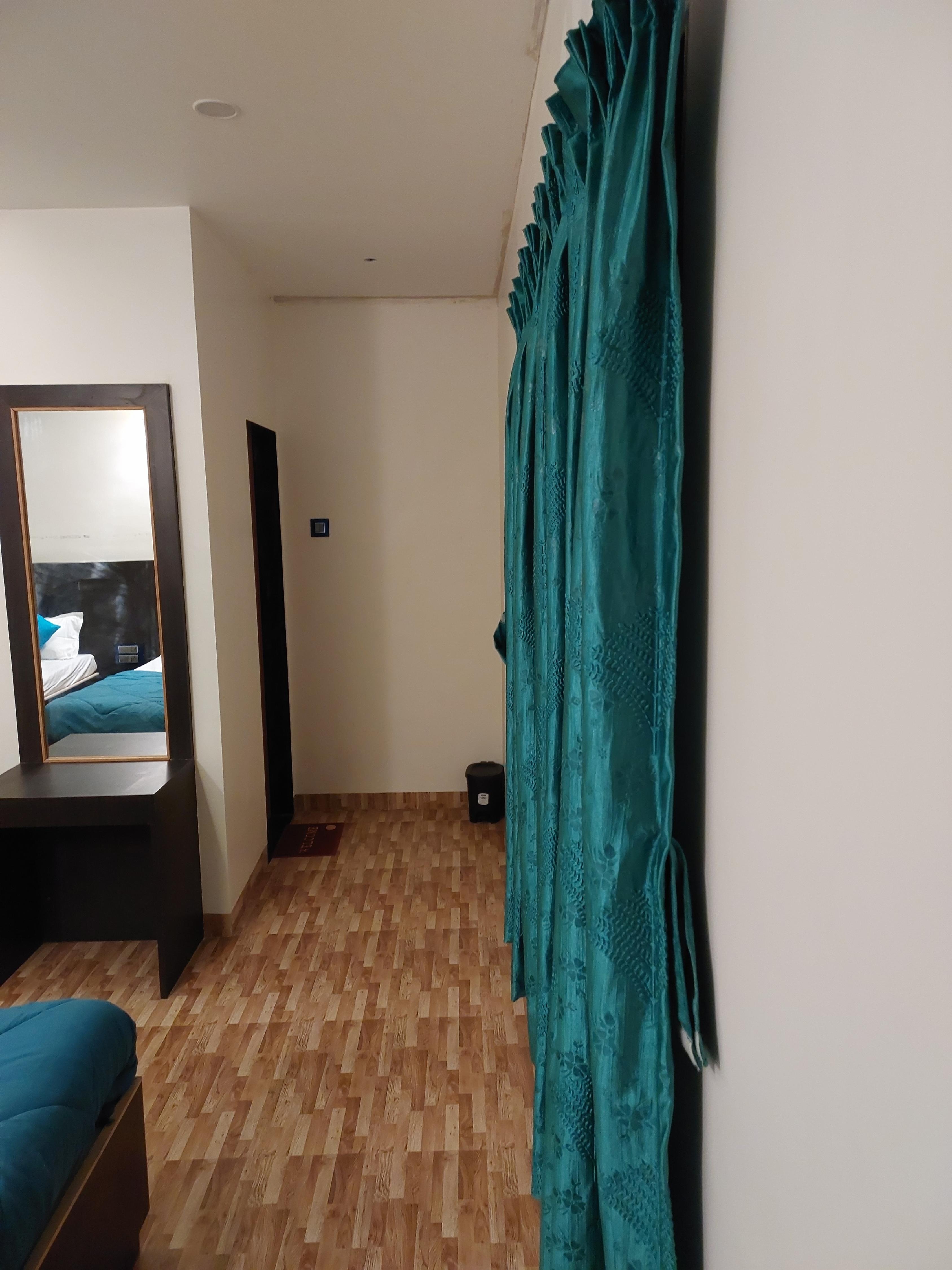 Hotel Sai Dakshina Inn 5