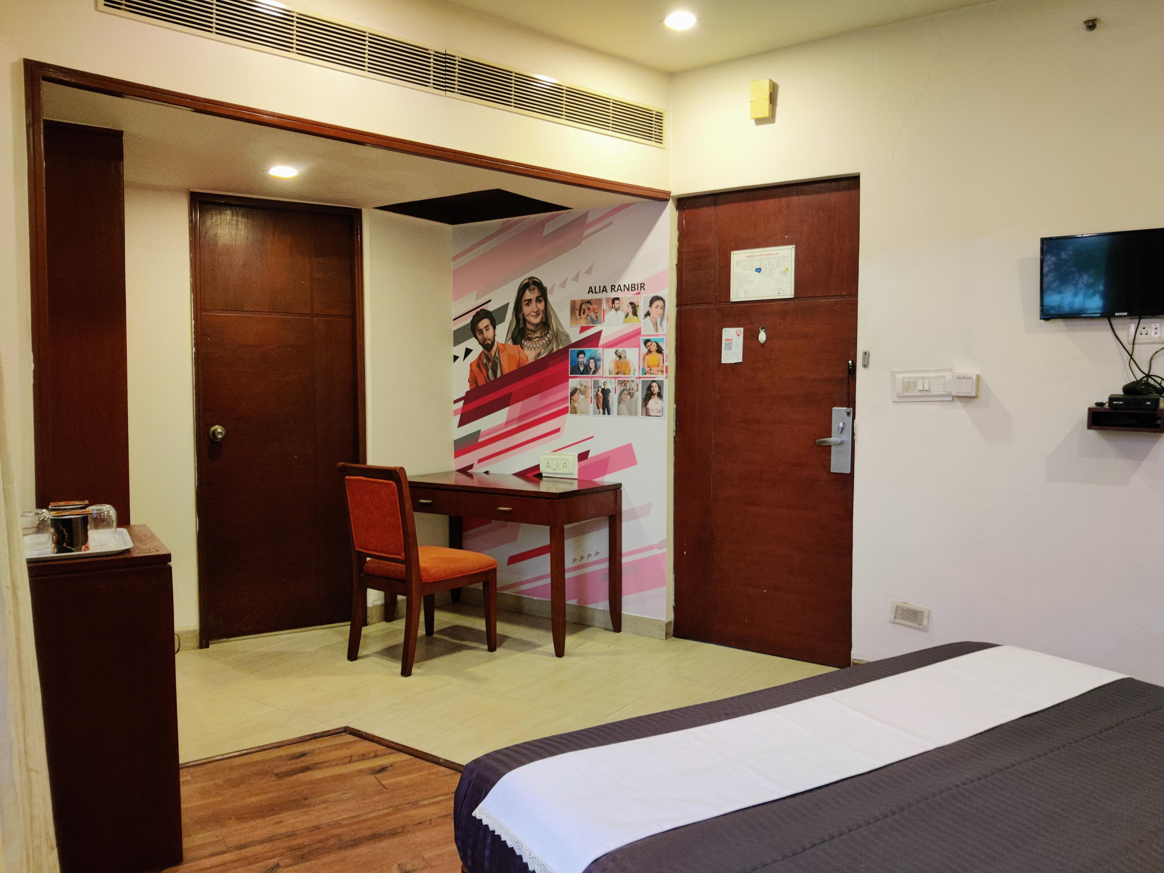 C Suites - Lotus Park - Tap to explore photos