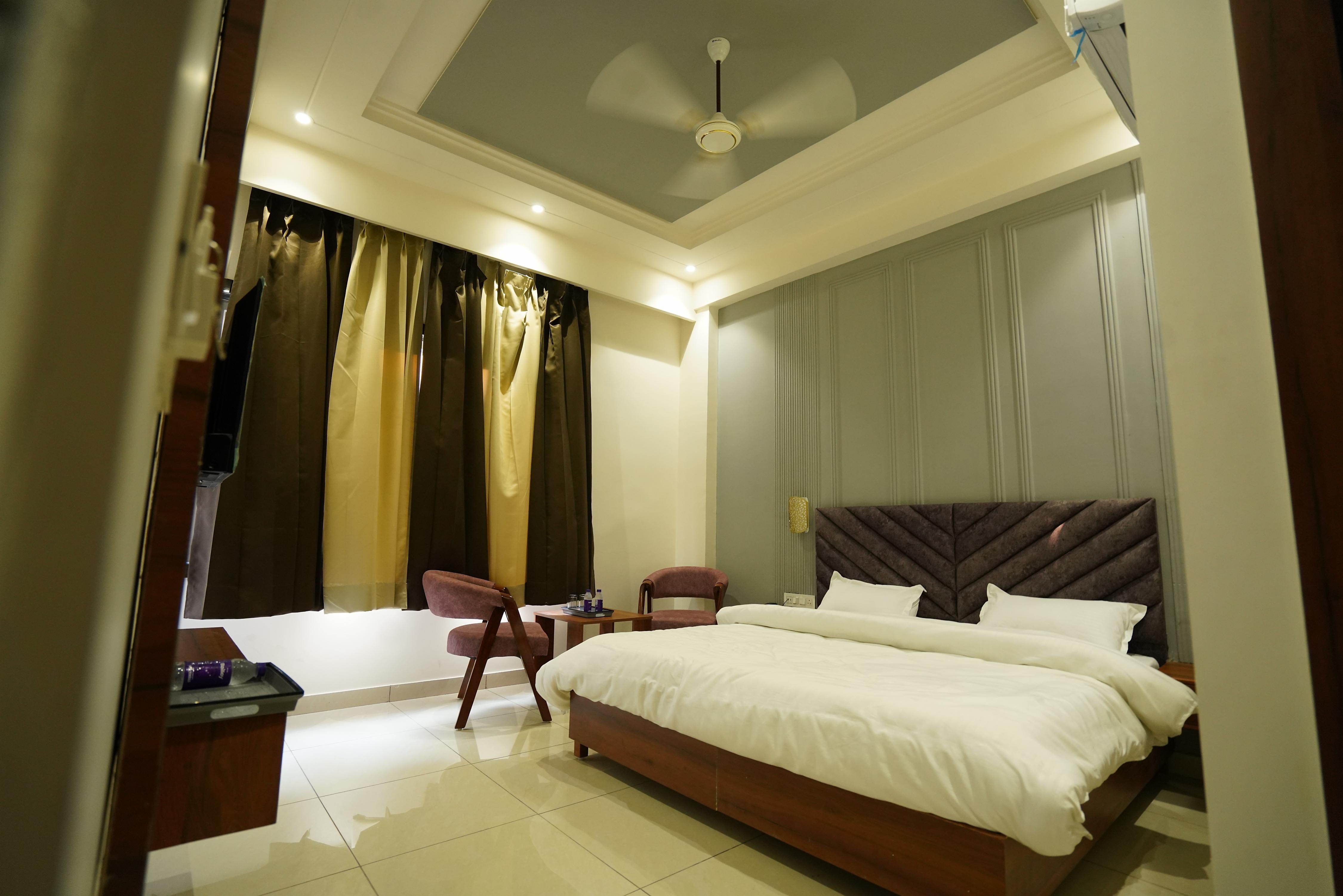 HOTEL COMFORT INN BY GANGA GAURI HOTELS - Tap to explore photos