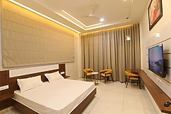 Saraswati Hotel and Rooms, Charkhi dadri