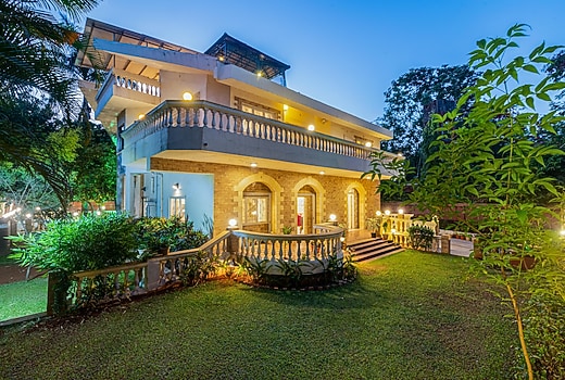 SaffronStays Grandiosa