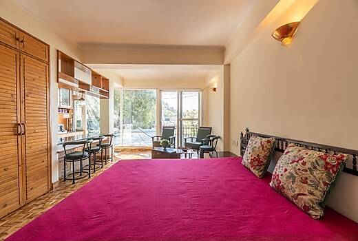 The Nest Studio close to Mall Road by RoamHome