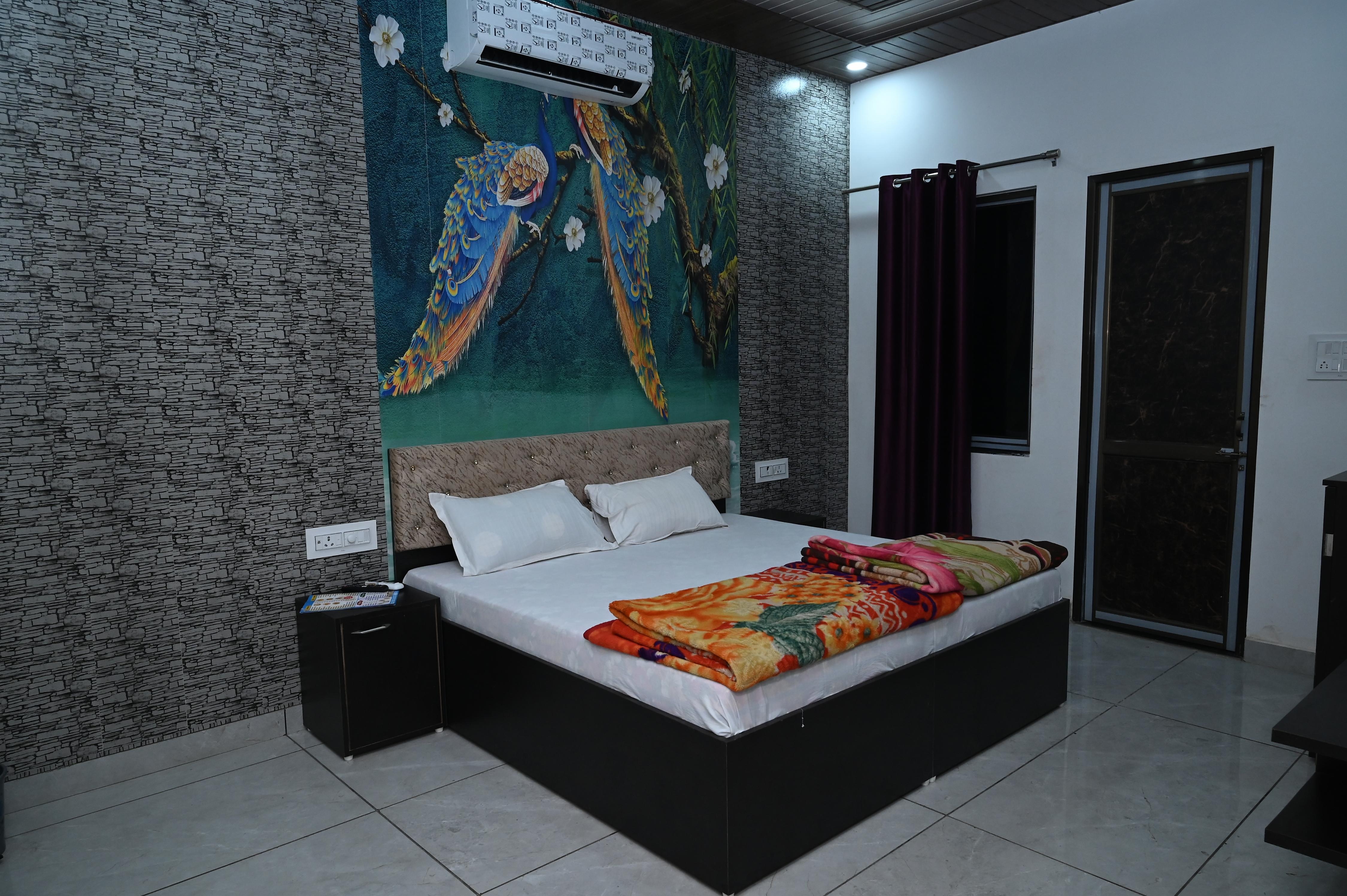Mahesh hotal  bikaner - Tap to explore photos