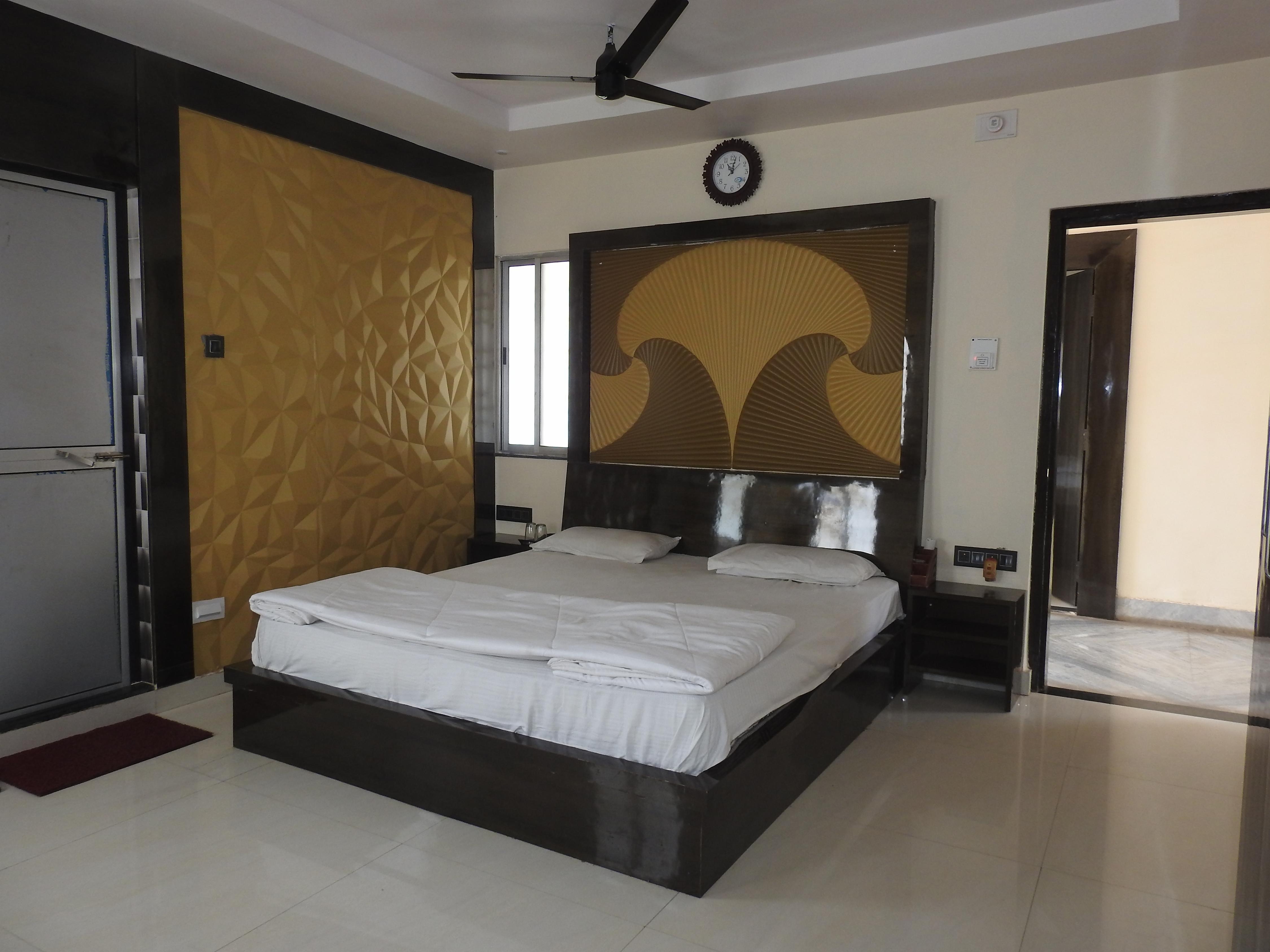 HOTEL RAGHUNATH - Tap to explore photos