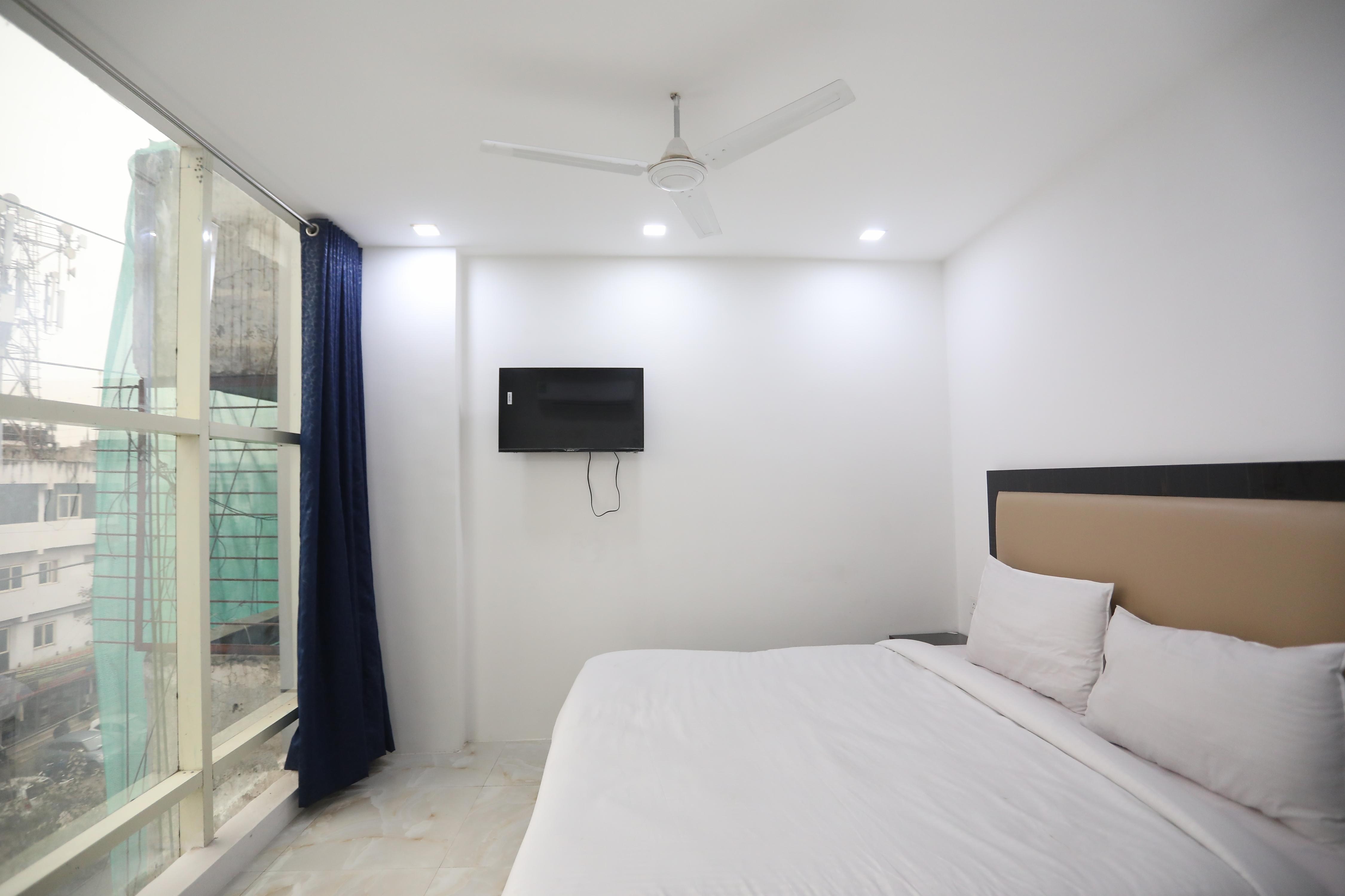 Hotel Raaso Inn Tuglkabad - Tap to explore photos