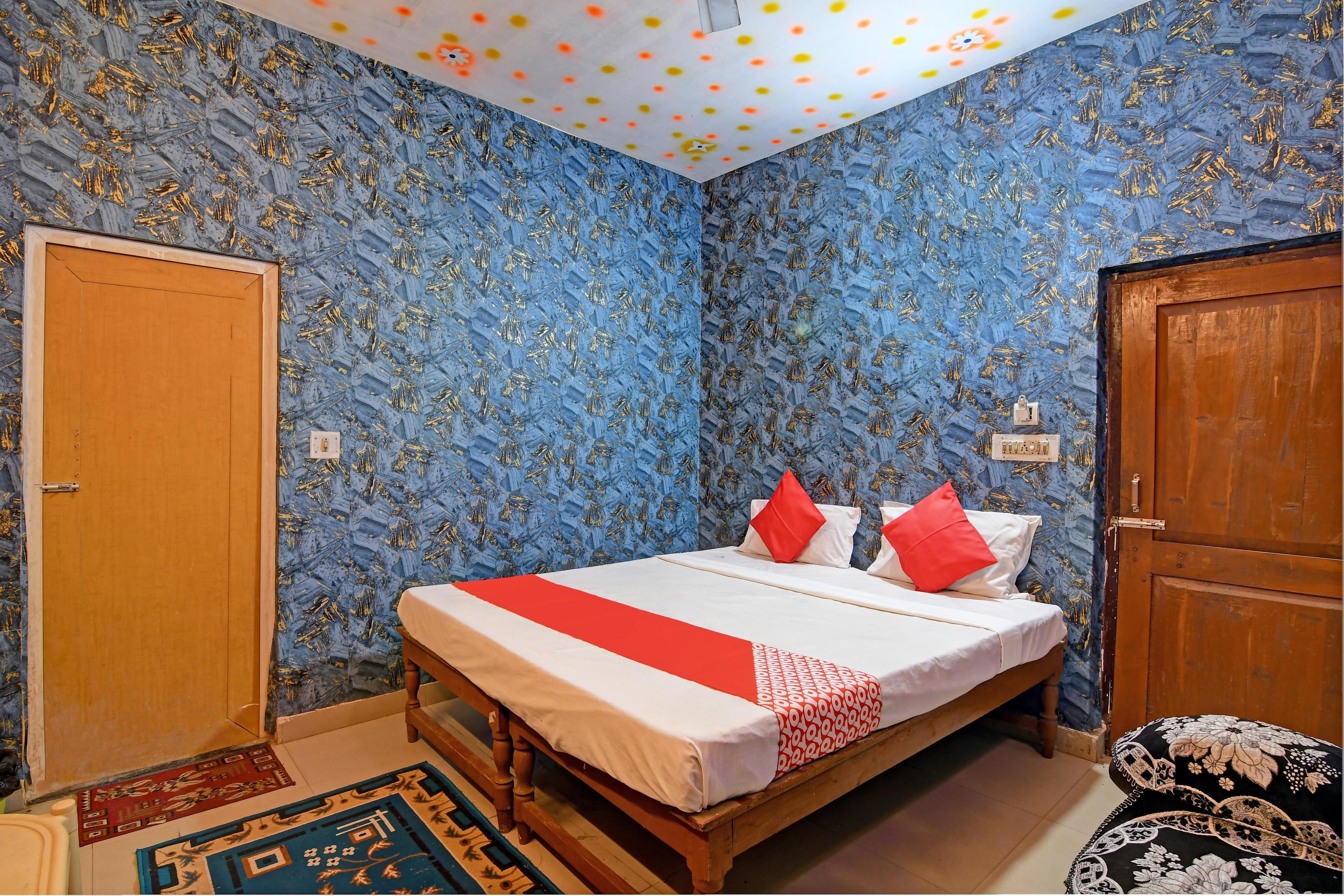 Hotel O Kasturi Hotel - Tap to explore photos
