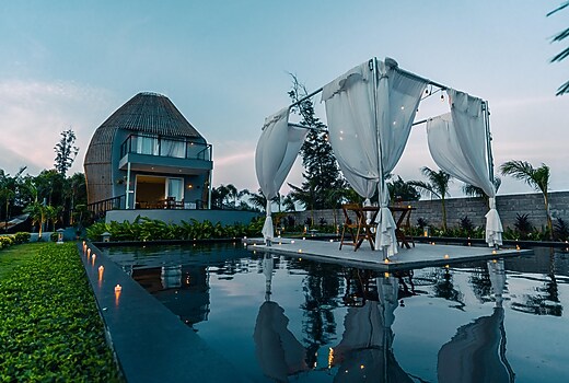 LOTUS  VILLA