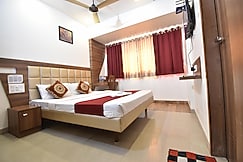 Hotel Candor Amigo Kamothe, Panvel
