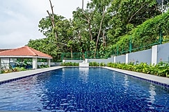 ELIVAAS Prive BluDoor 5 BHK with Pvt Pool, Entertainment Room & Glass House, Goa